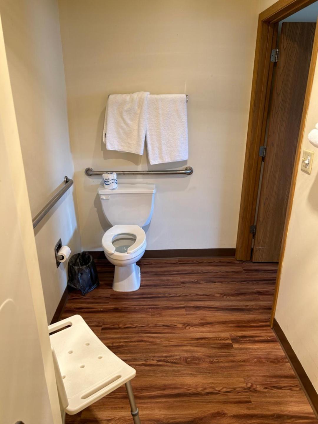Valley Inn and Suites photo 24