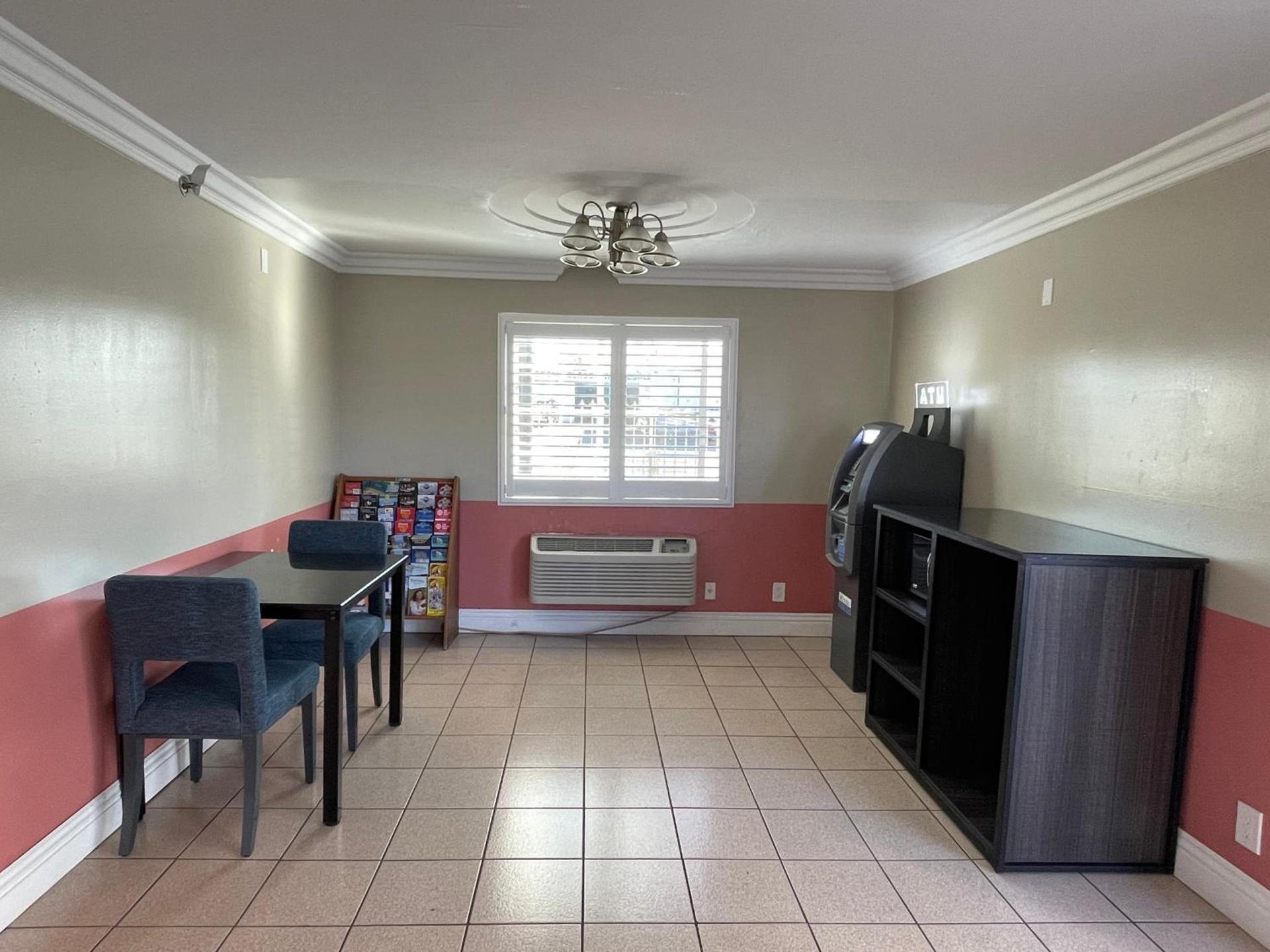 Diamond Inn photo 8