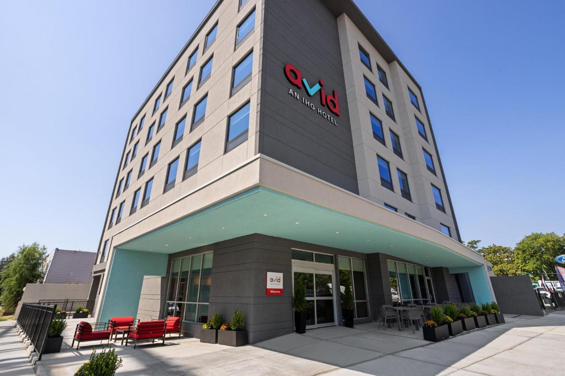 avid hotels - Brooklyn Dyker Heights by IHG photo 65