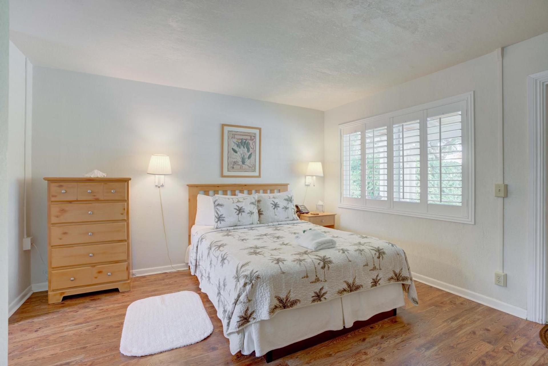 Tequesta Palms Inn photo 22