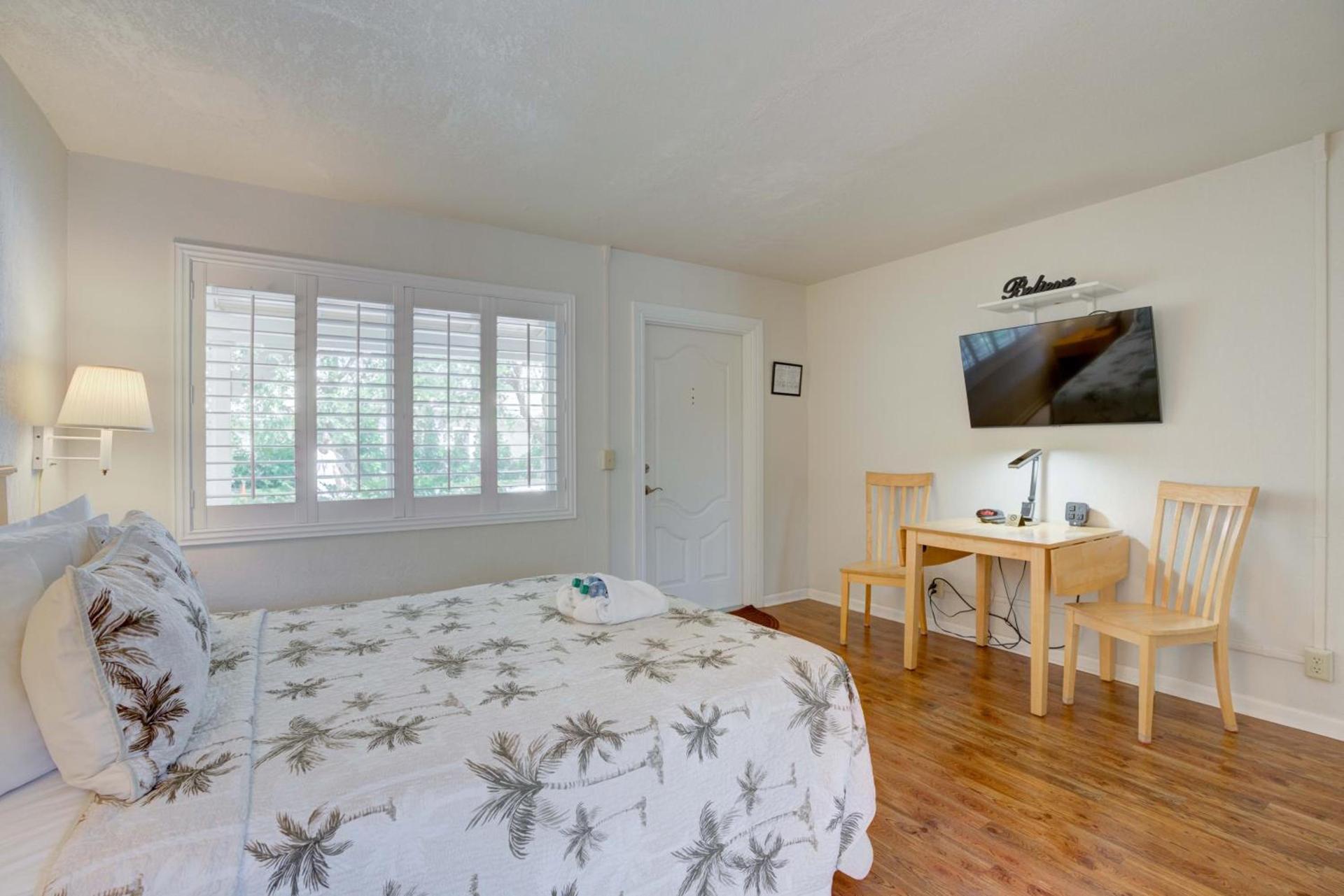 Tequesta Palms Inn photo 2