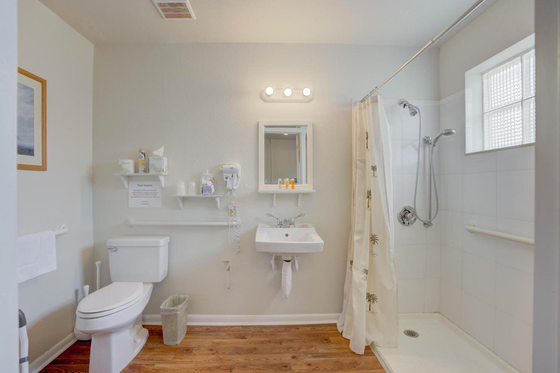 Tequesta Palms Inn photo 13