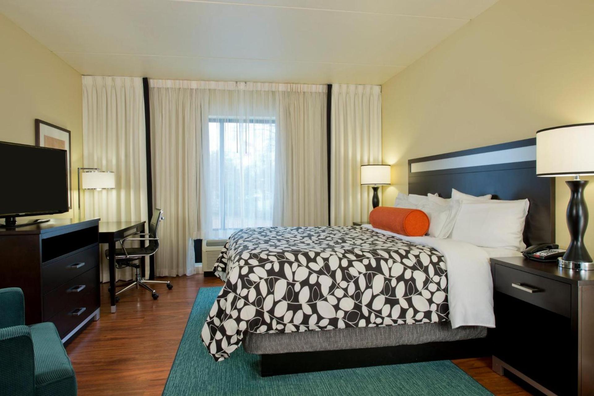 Hotel Indigo Atlanta Airport College Park by IHG photo 22