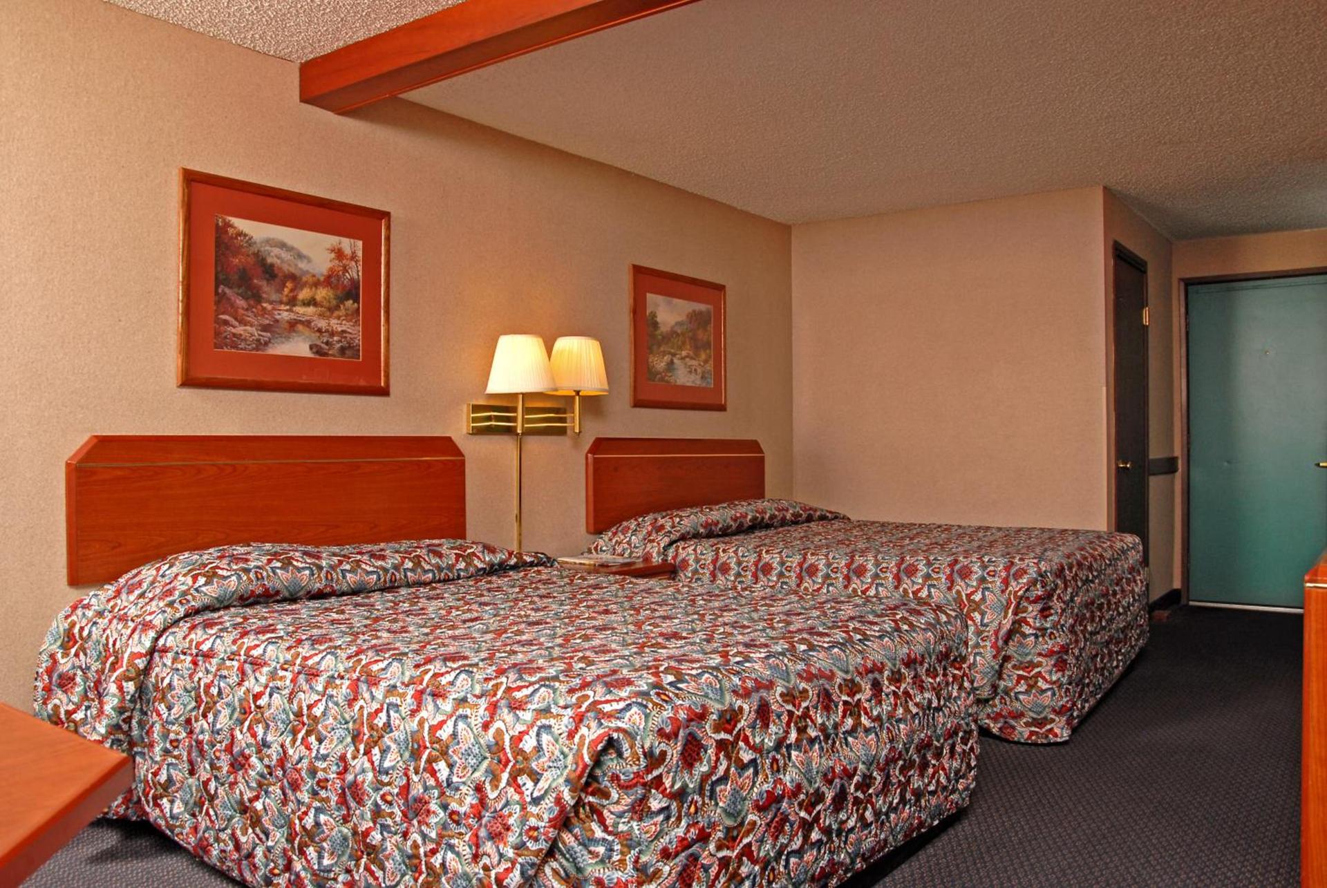 Redmond Inn photo 17