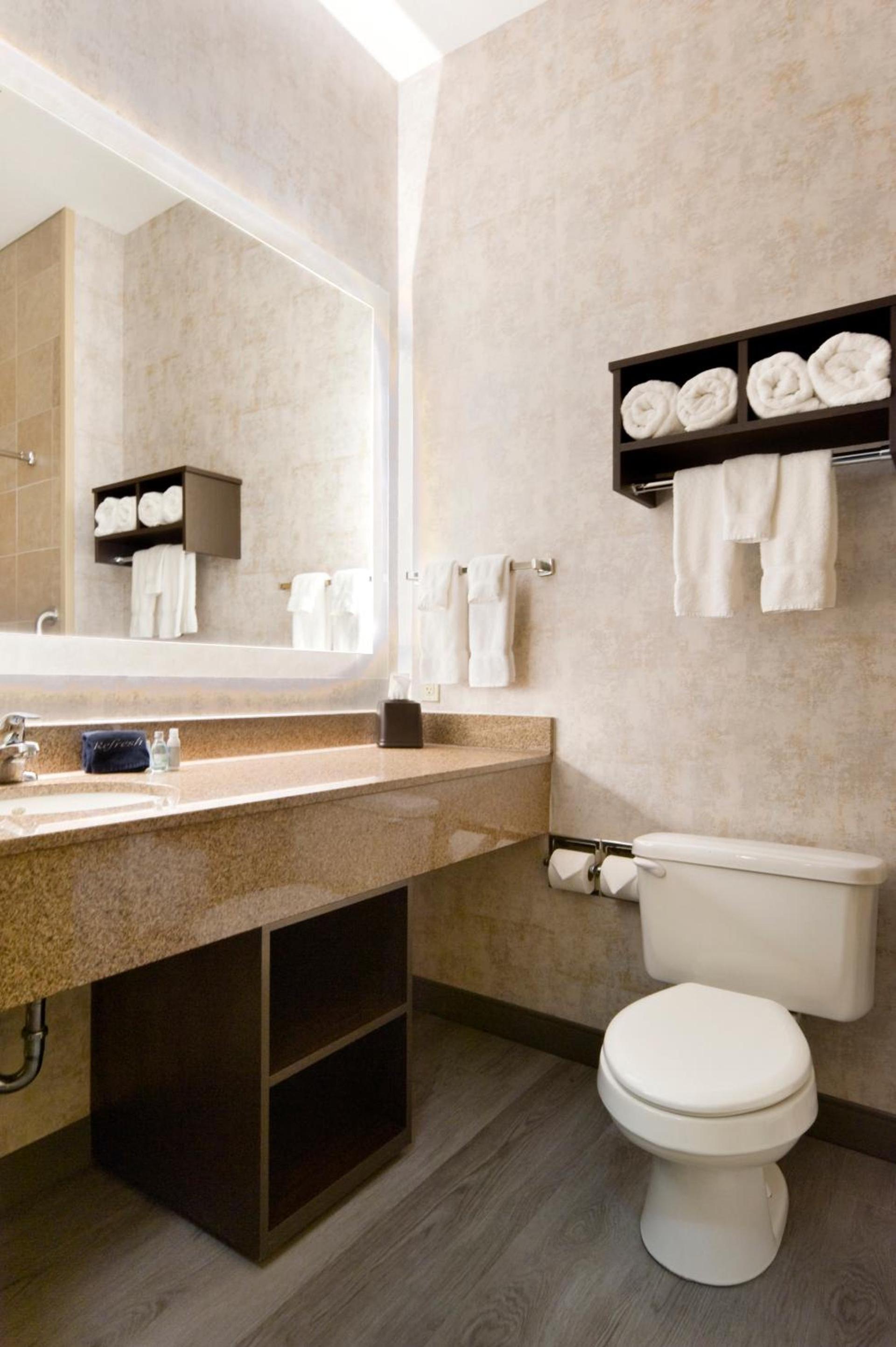 ClubHouse Hotel Sioux Falls photo 19