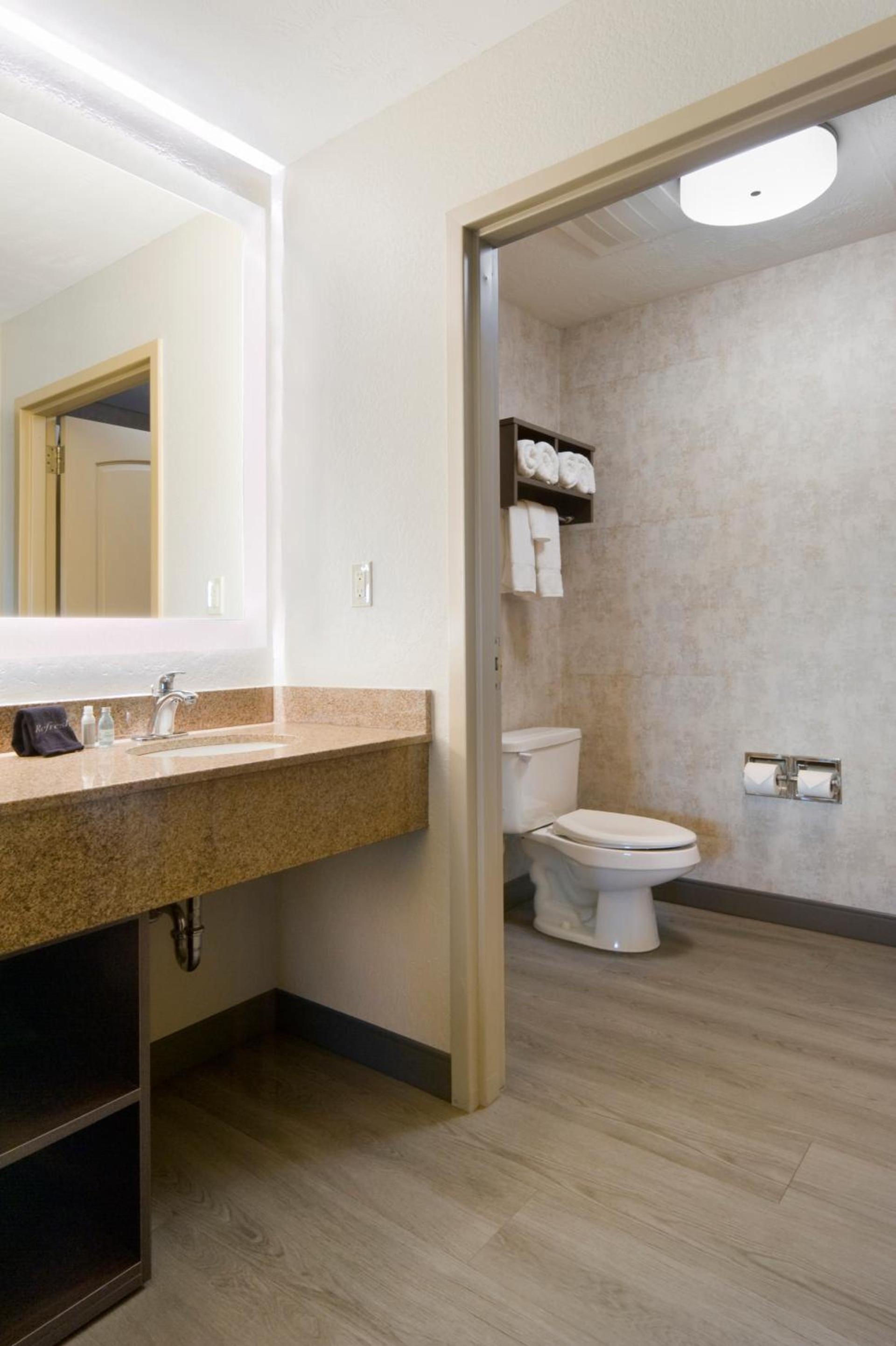 ClubHouse Hotel Sioux Falls photo 21