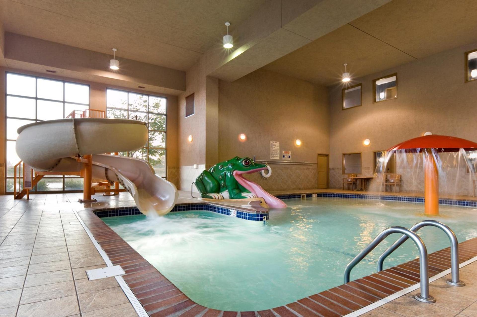 ClubHouse Hotel Sioux Falls photo 34