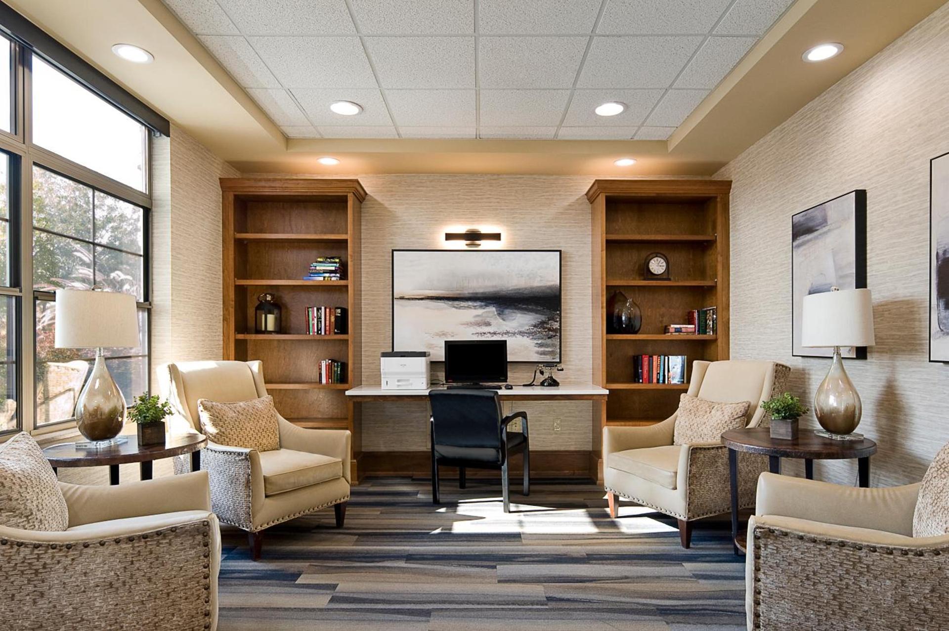 ClubHouse Hotel Sioux Falls photo 33