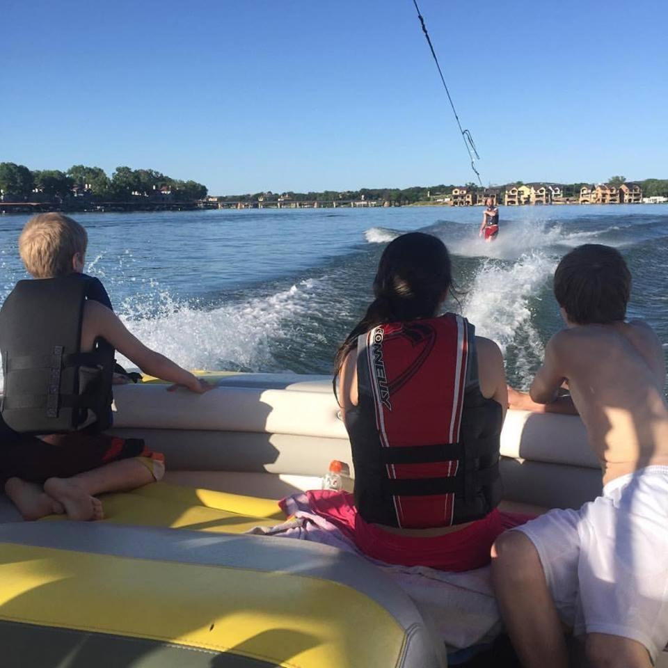 Oasis Lake Buchanan photo 20