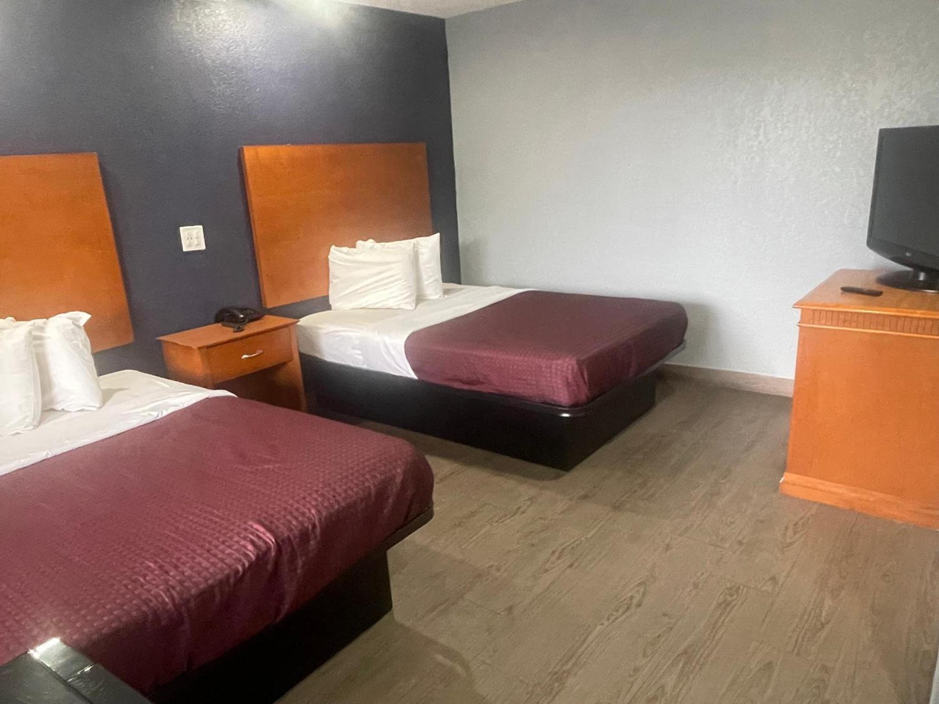 Americas Best Value Inn-Savannah photo 14