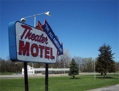 Theater Motel photo 1