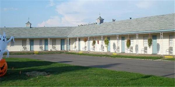 Theater Motel photo 2