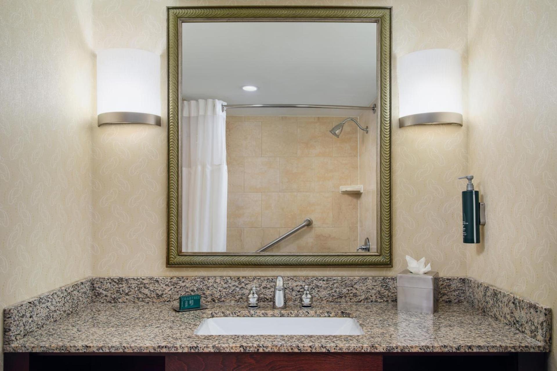 DoubleTree by Hilton Rocky Mount photo 32