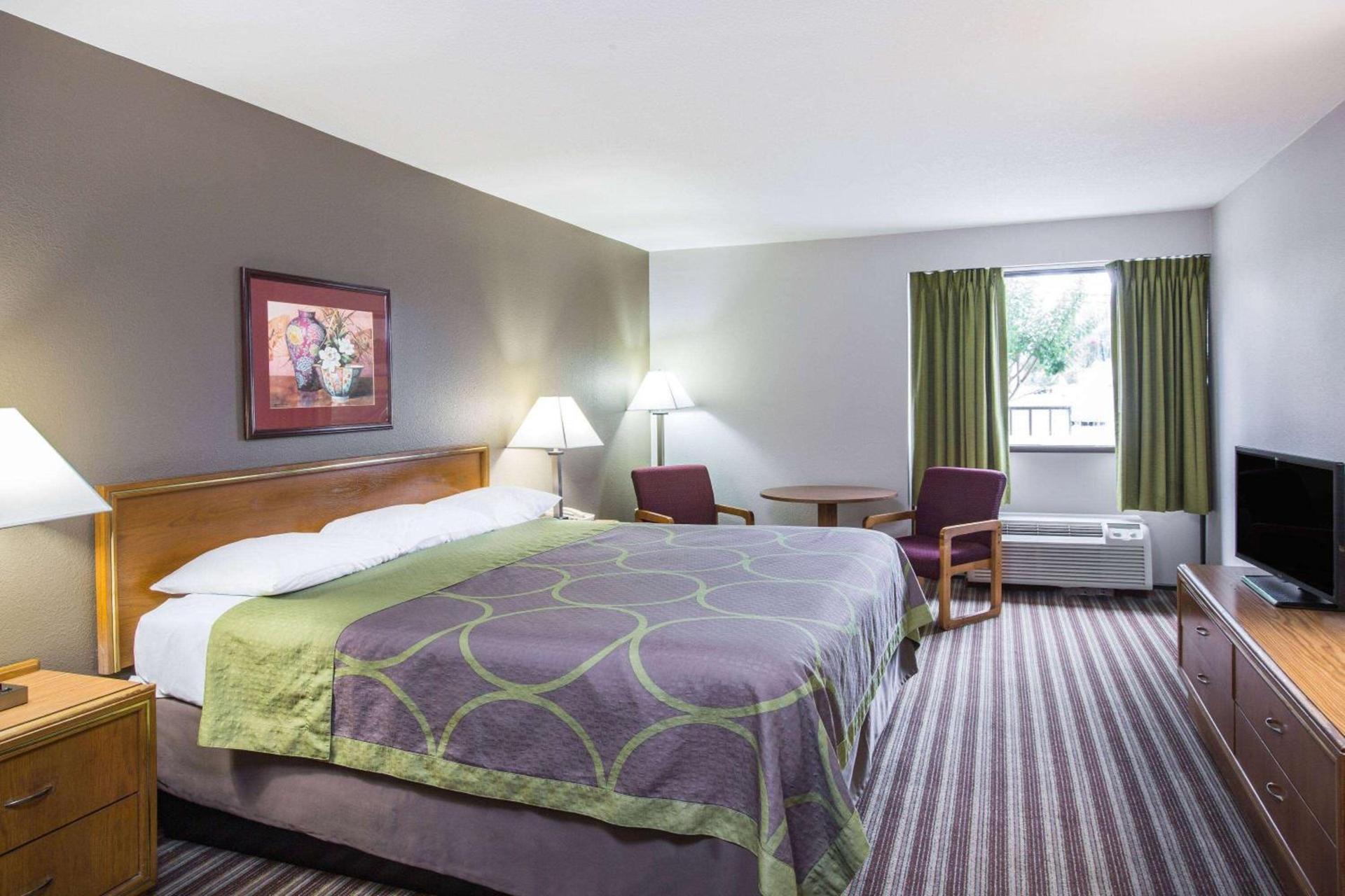 Super 8 by Wyndham Oxford MS University Area photo 7
