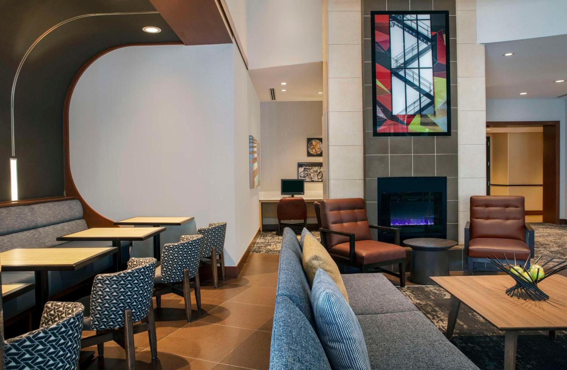 Hyatt Place Raleigh Cary photo 18