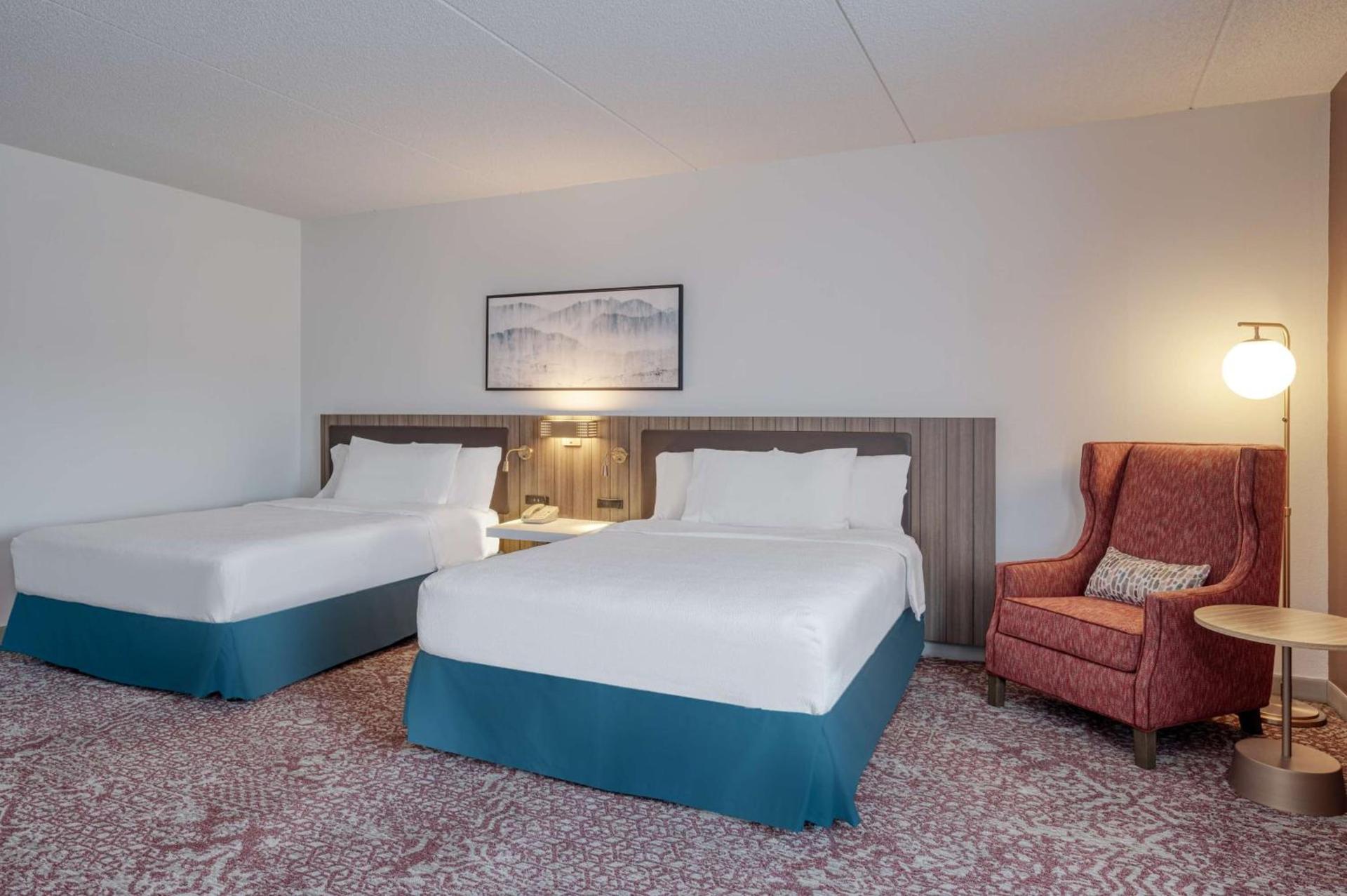 Hilton Garden Inn Clarksburg photo 12