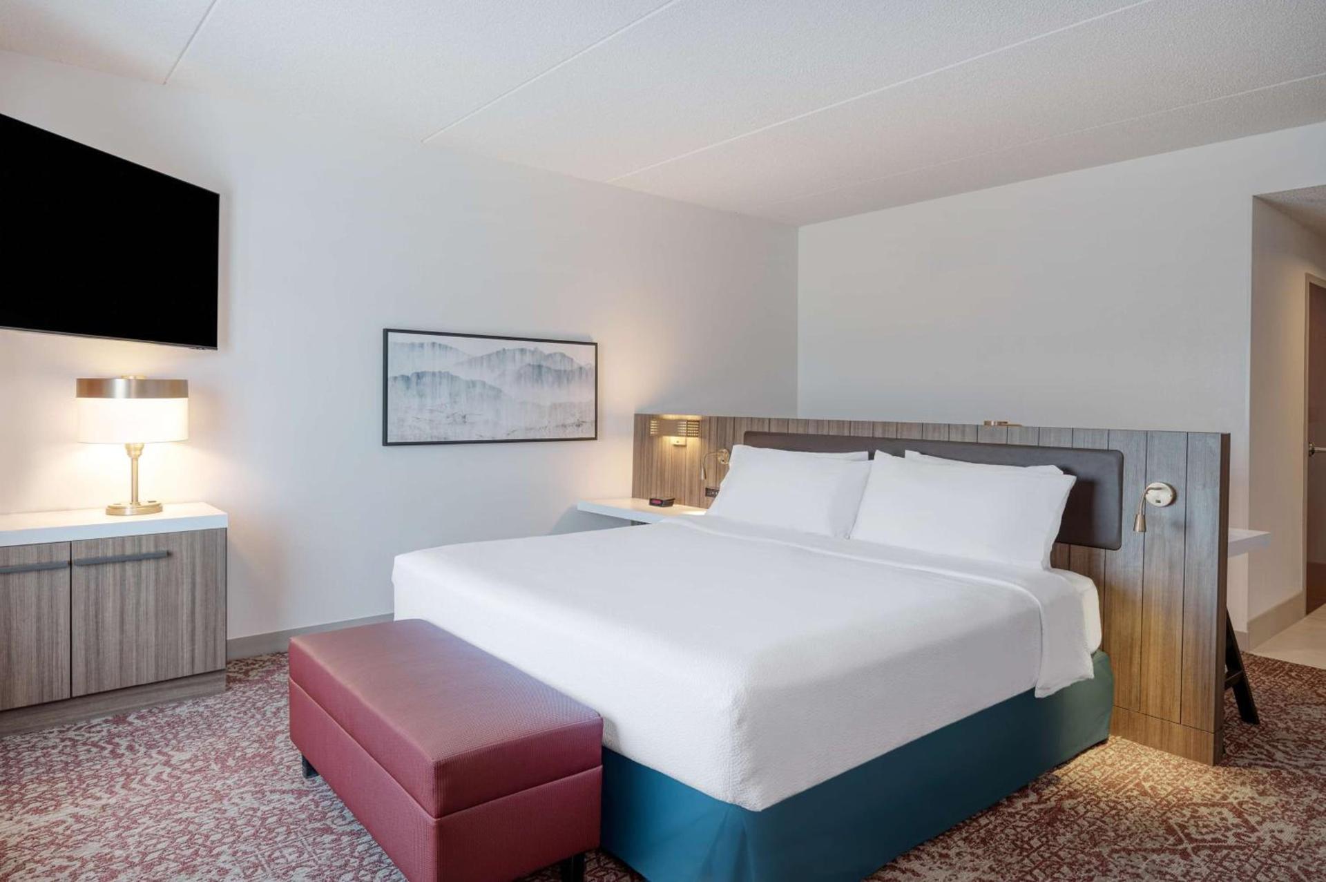 Hilton Garden Inn Clarksburg photo 5