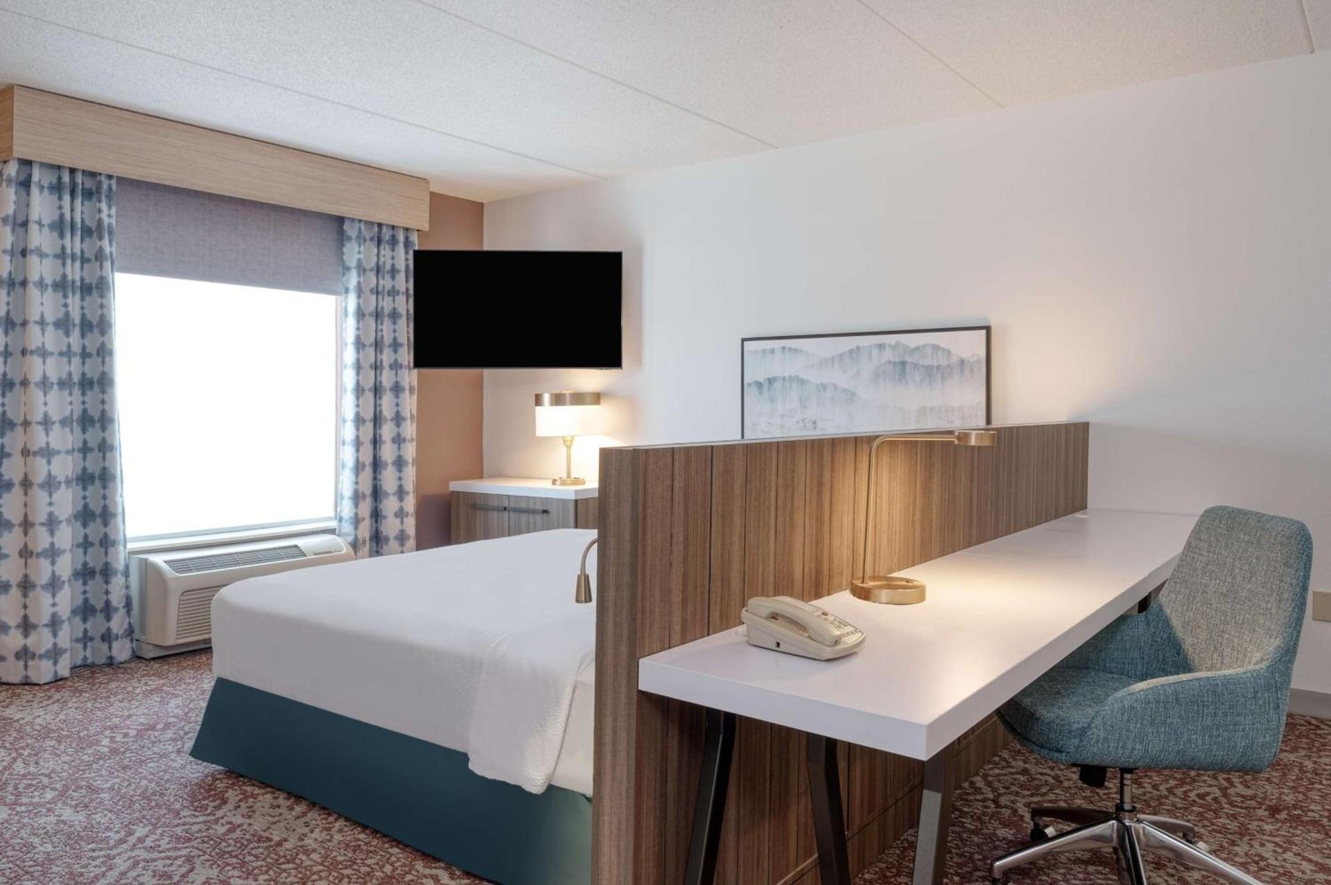Hilton Garden Inn Clarksburg photo 19