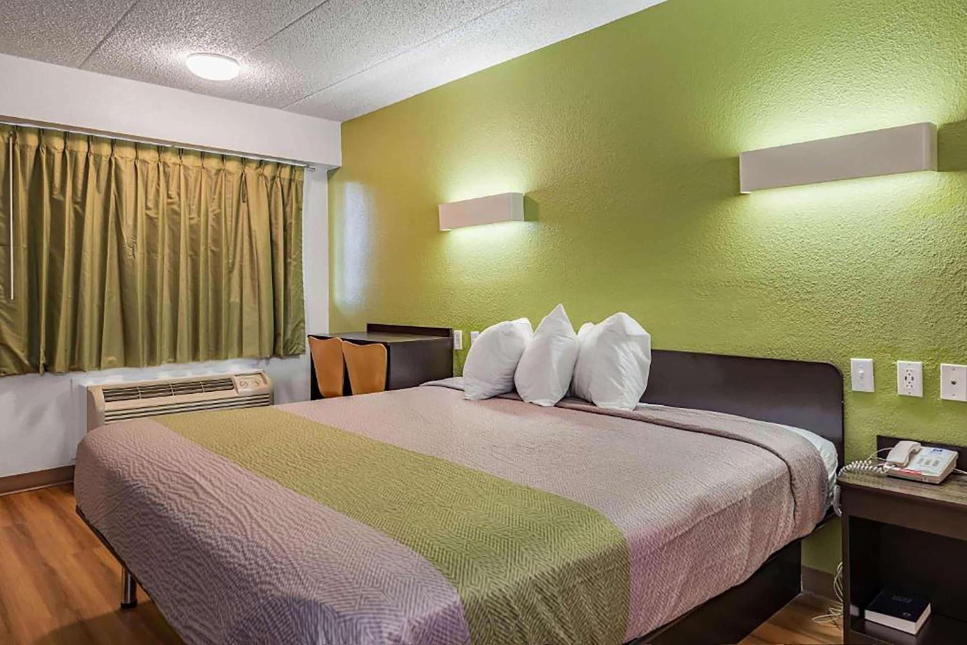 Days Inn by Wyndham Cincinnati I-71 photo 2