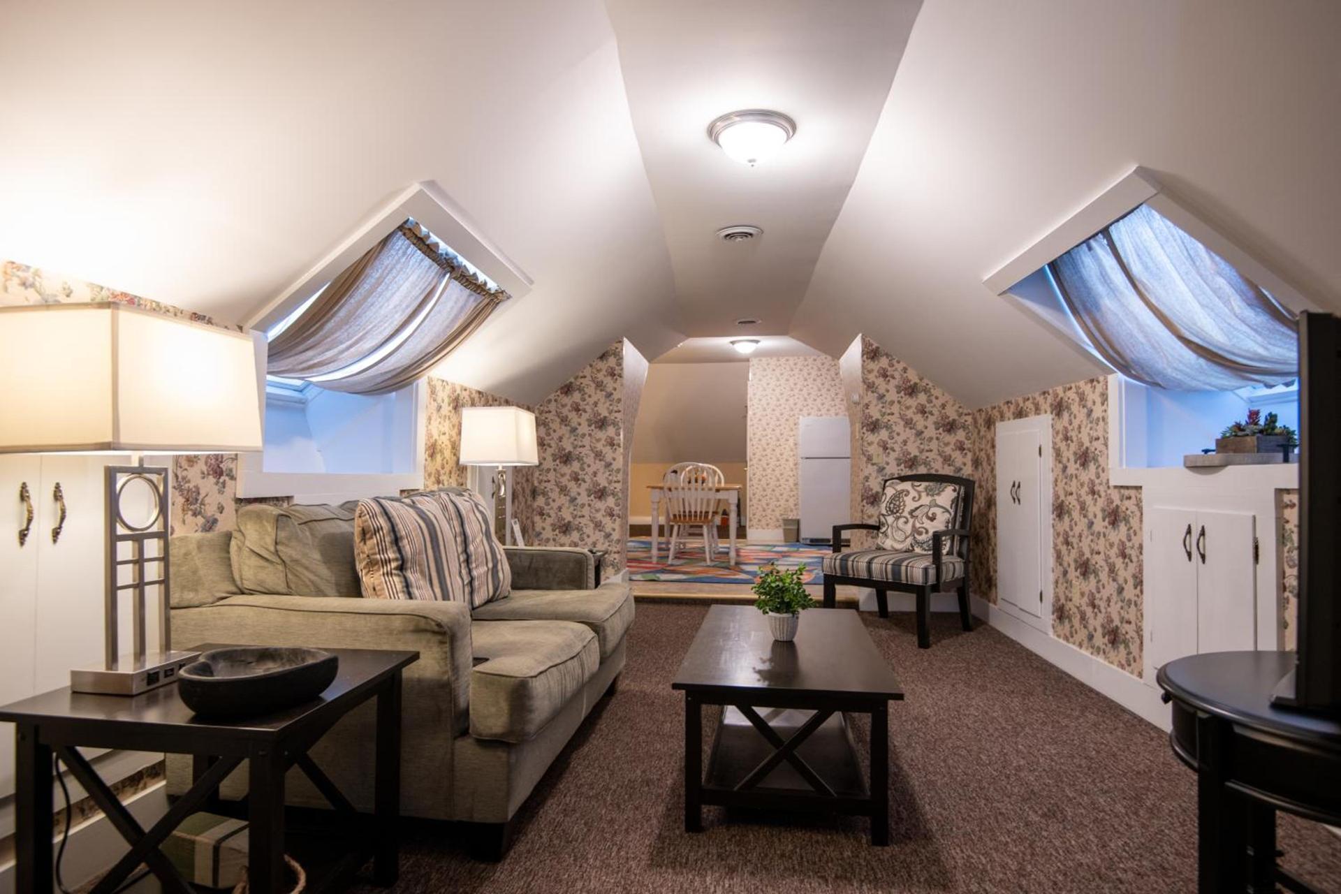 Bar Harbor Manor photo 48