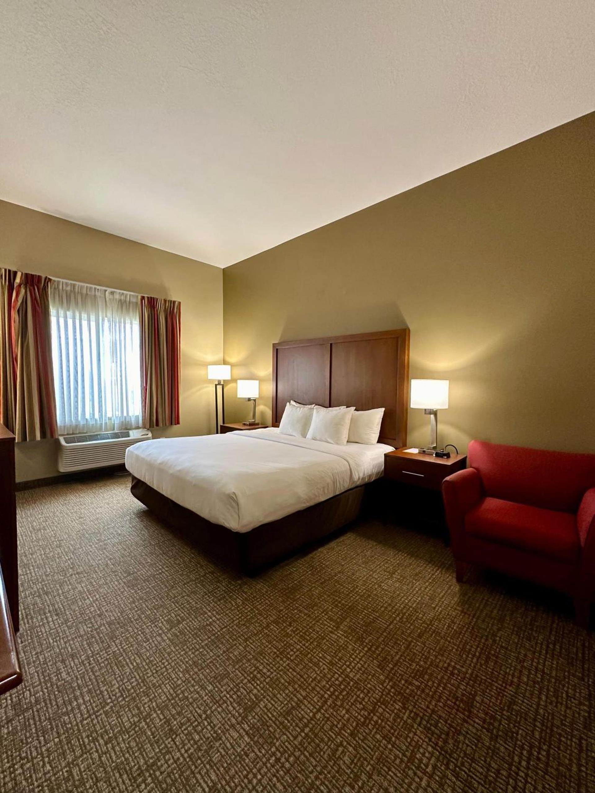 Comfort Inn Ogden near Event Center photo 55