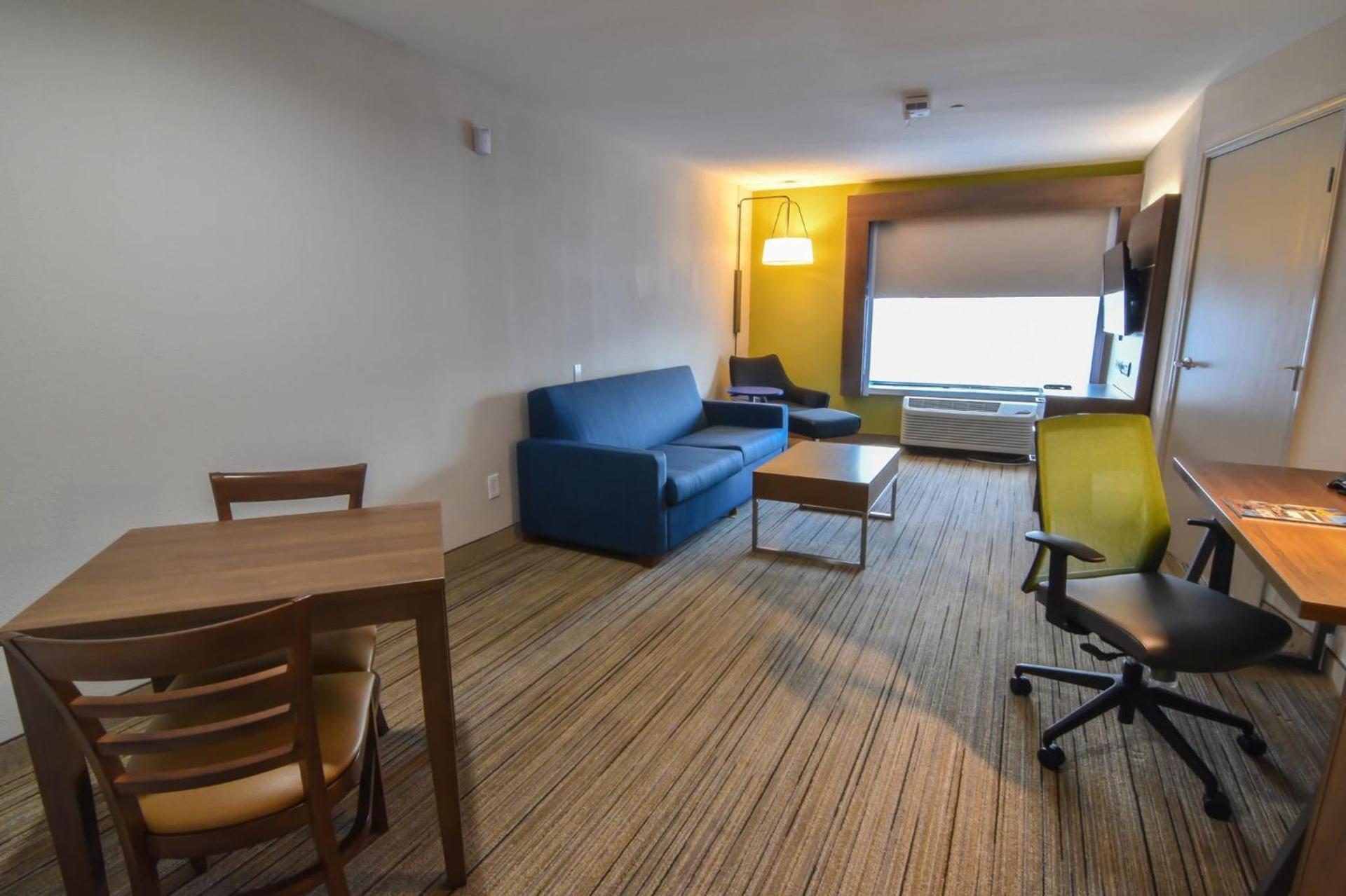 Holiday Inn Express & Suites - Indianapolis Northwest by IHG photo 35