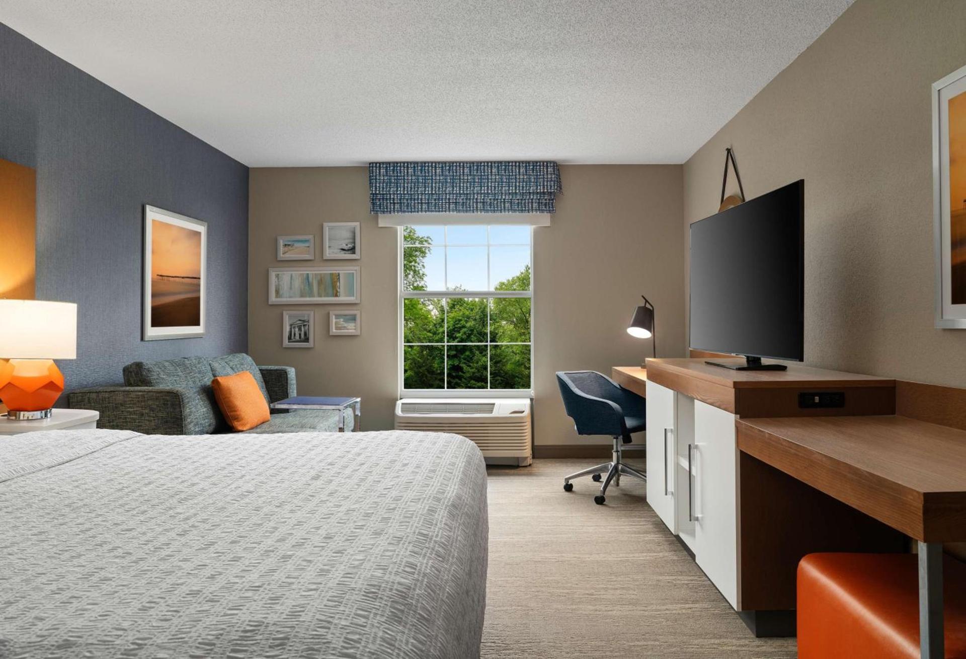 Hampton Inn South Kingstown - Newport Area photo 23