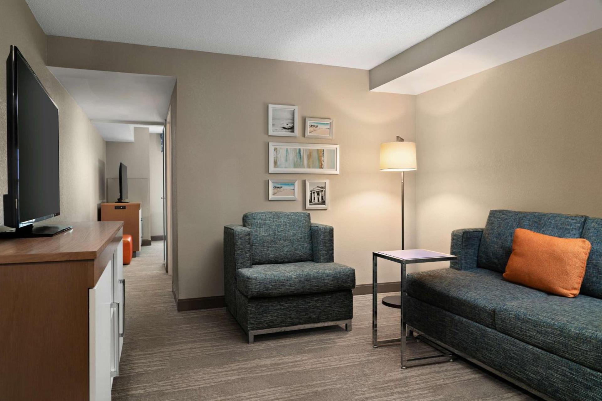 Hampton Inn South Kingstown - Newport Area photo 25
