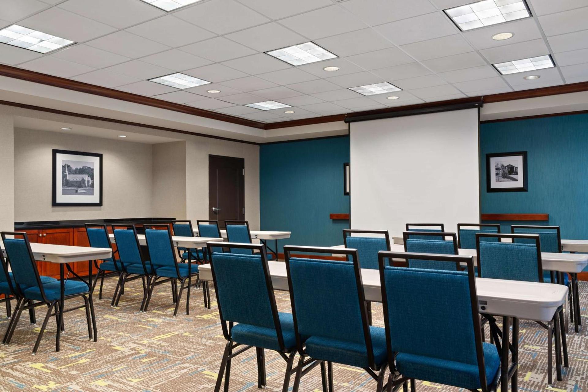 Hampton Inn South Kingstown - Newport Area photo 34