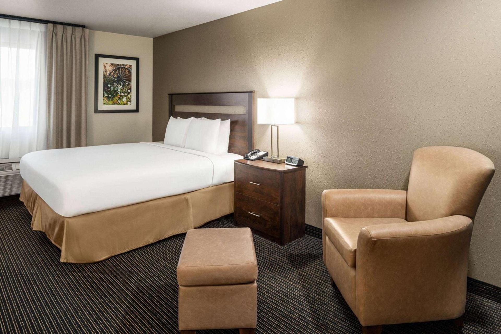 Travelodge by Wyndham Dexter photo 25