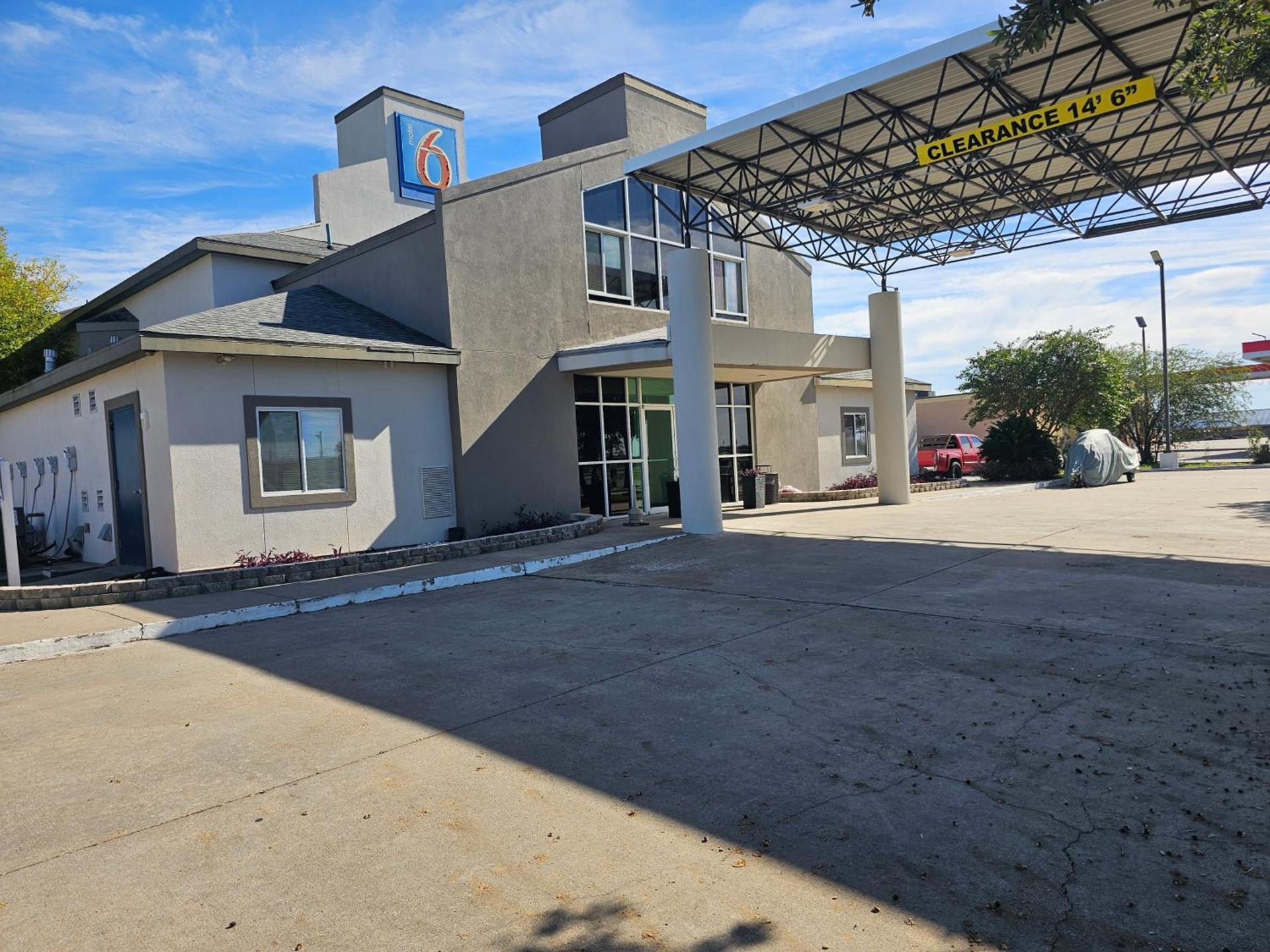 Motel 6 Sinton TX photo 28