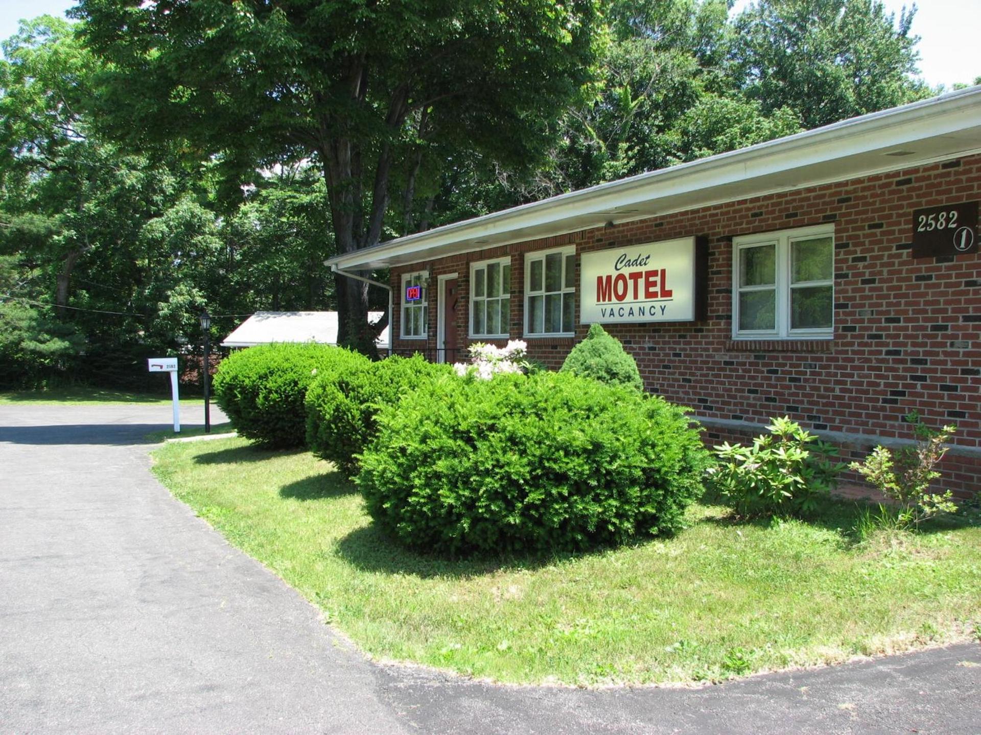 Cadet Motel photo 1