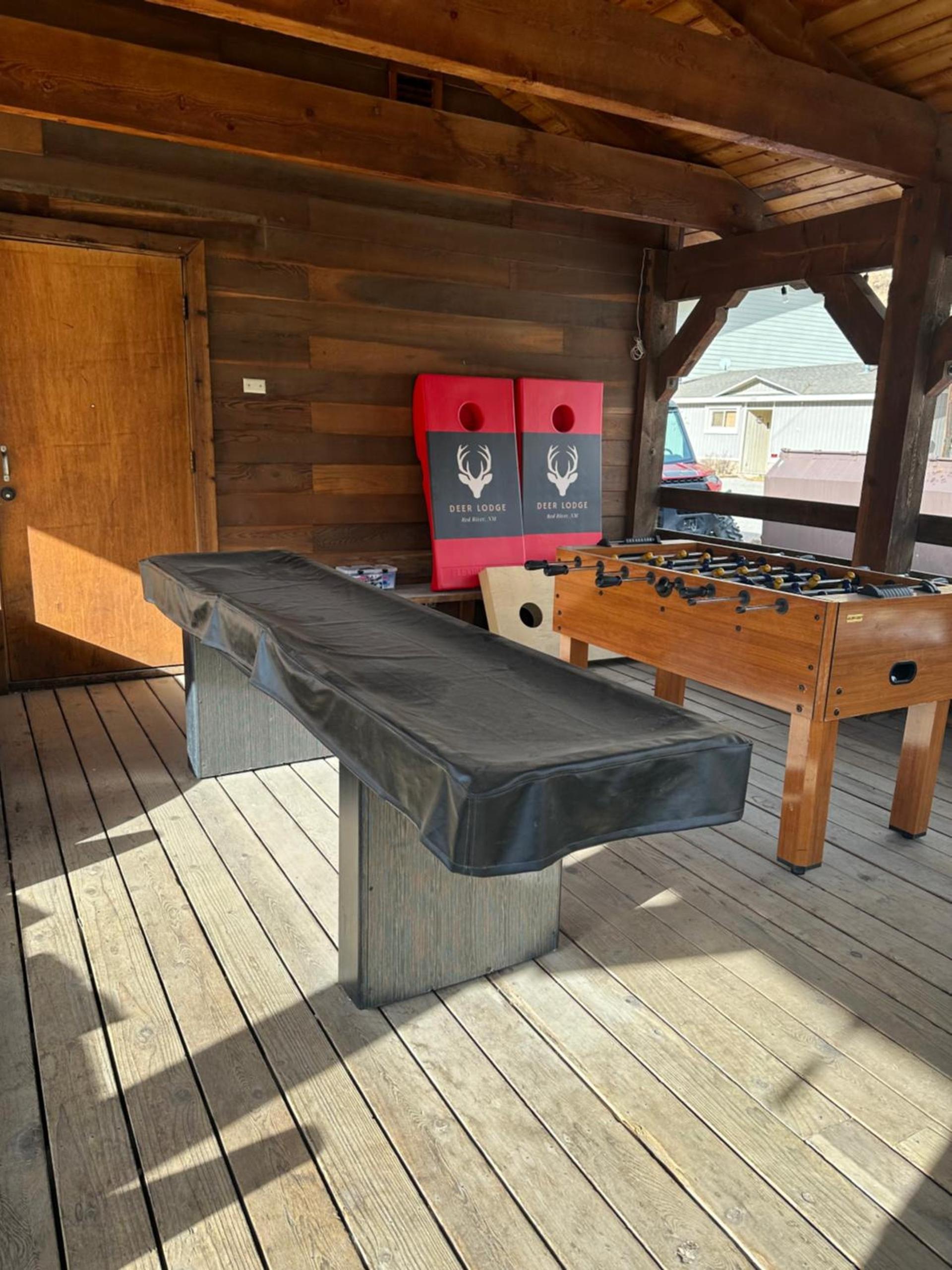 Deer Lodge photo 17