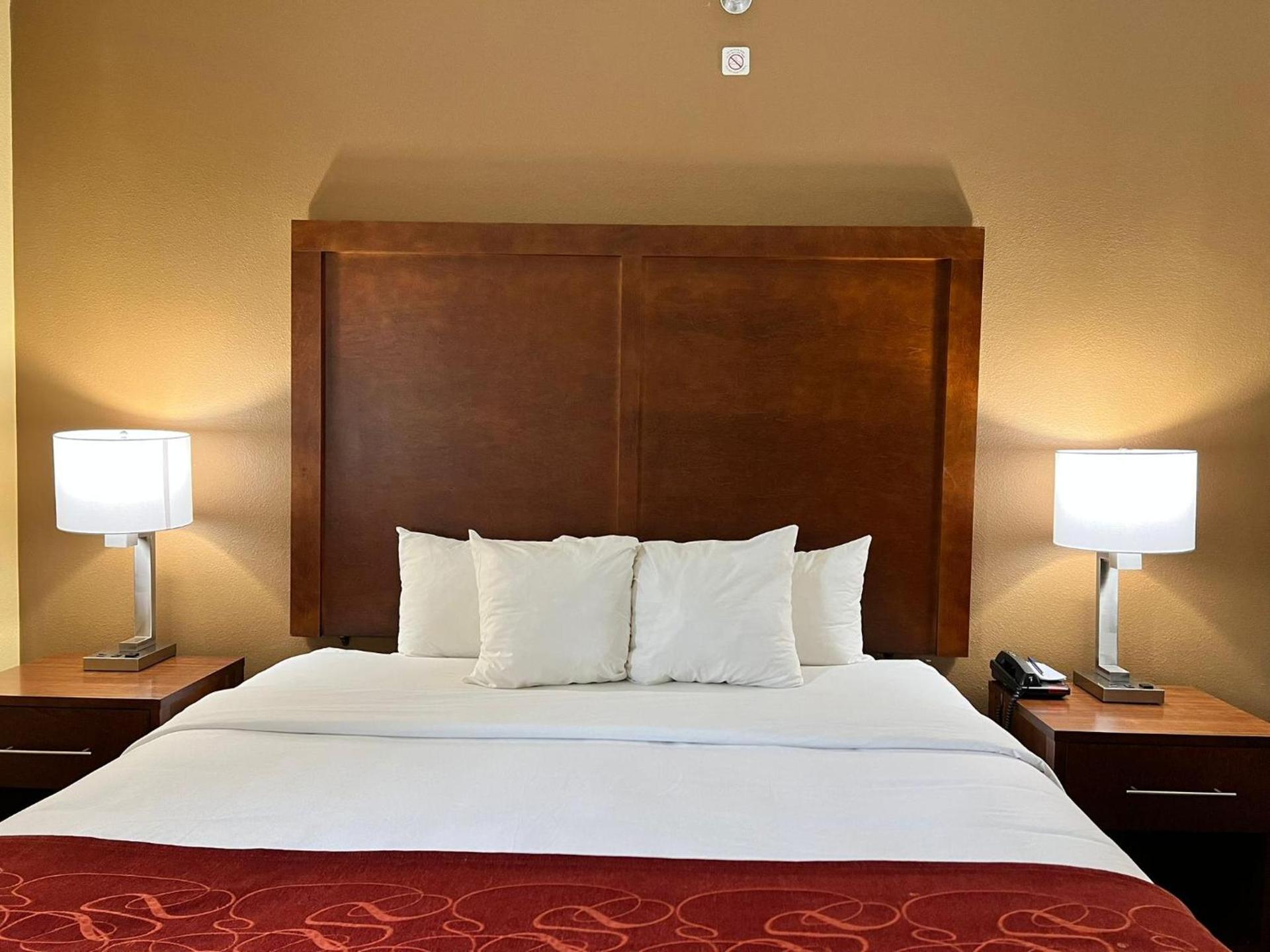 Comfort Suites Louisville East photo 84