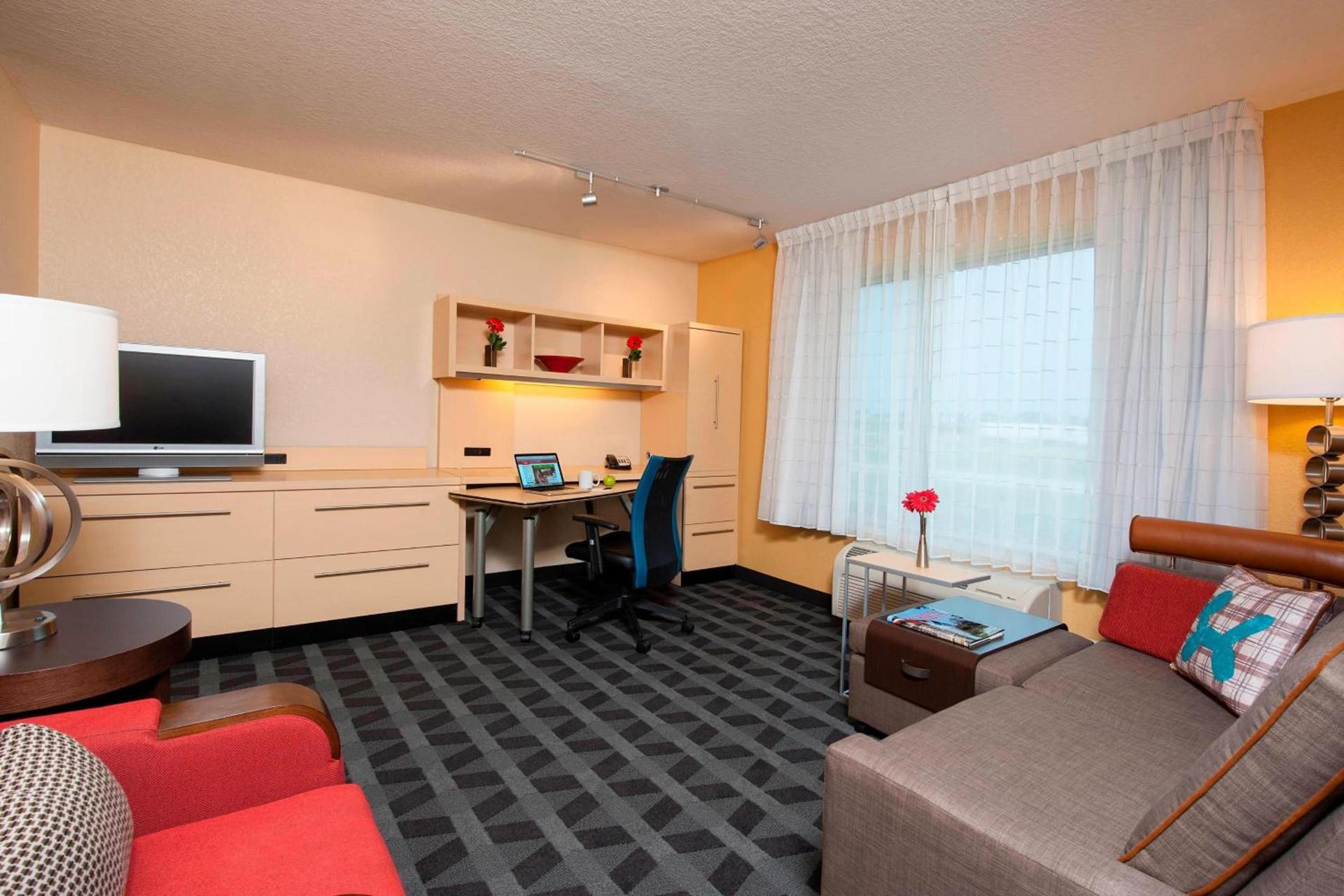 TownePlace Suites Des Moines Urbandale photo 11