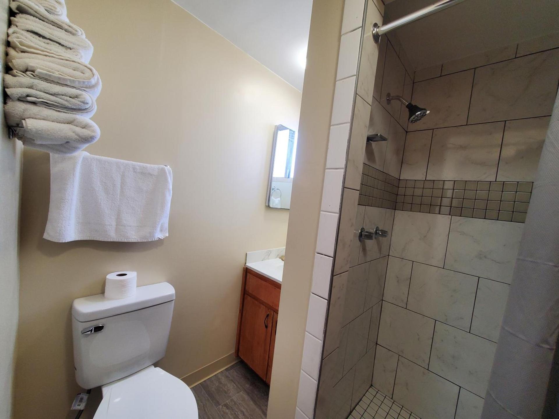 Thunder Bird Motel photo 10