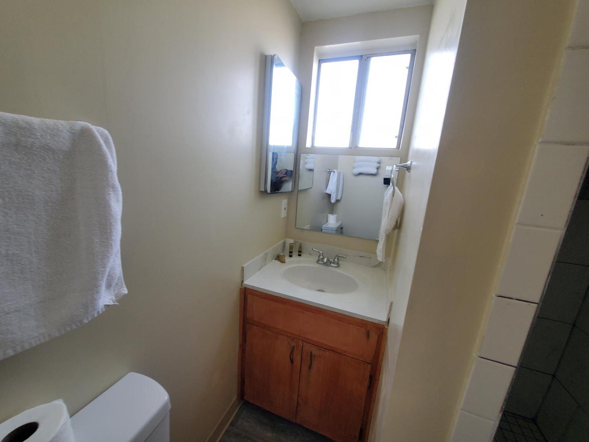 Thunder Bird Motel photo 11