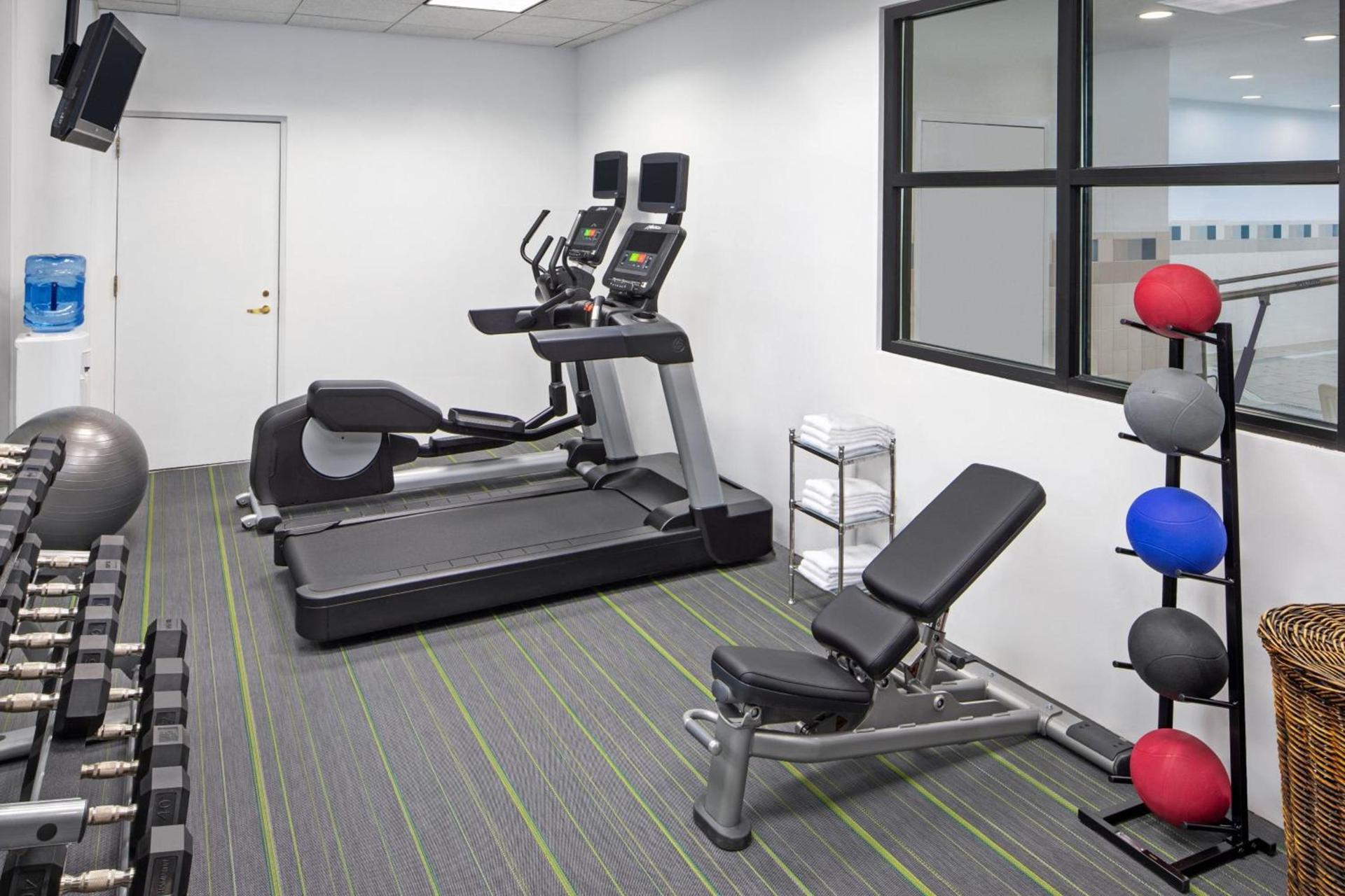 Courtyard by Marriott Stamford Downtown photo 37