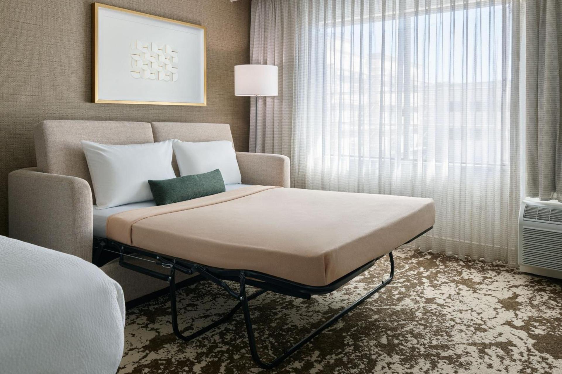 Courtyard by Marriott Los Angeles Pasadena Old Town photo 20