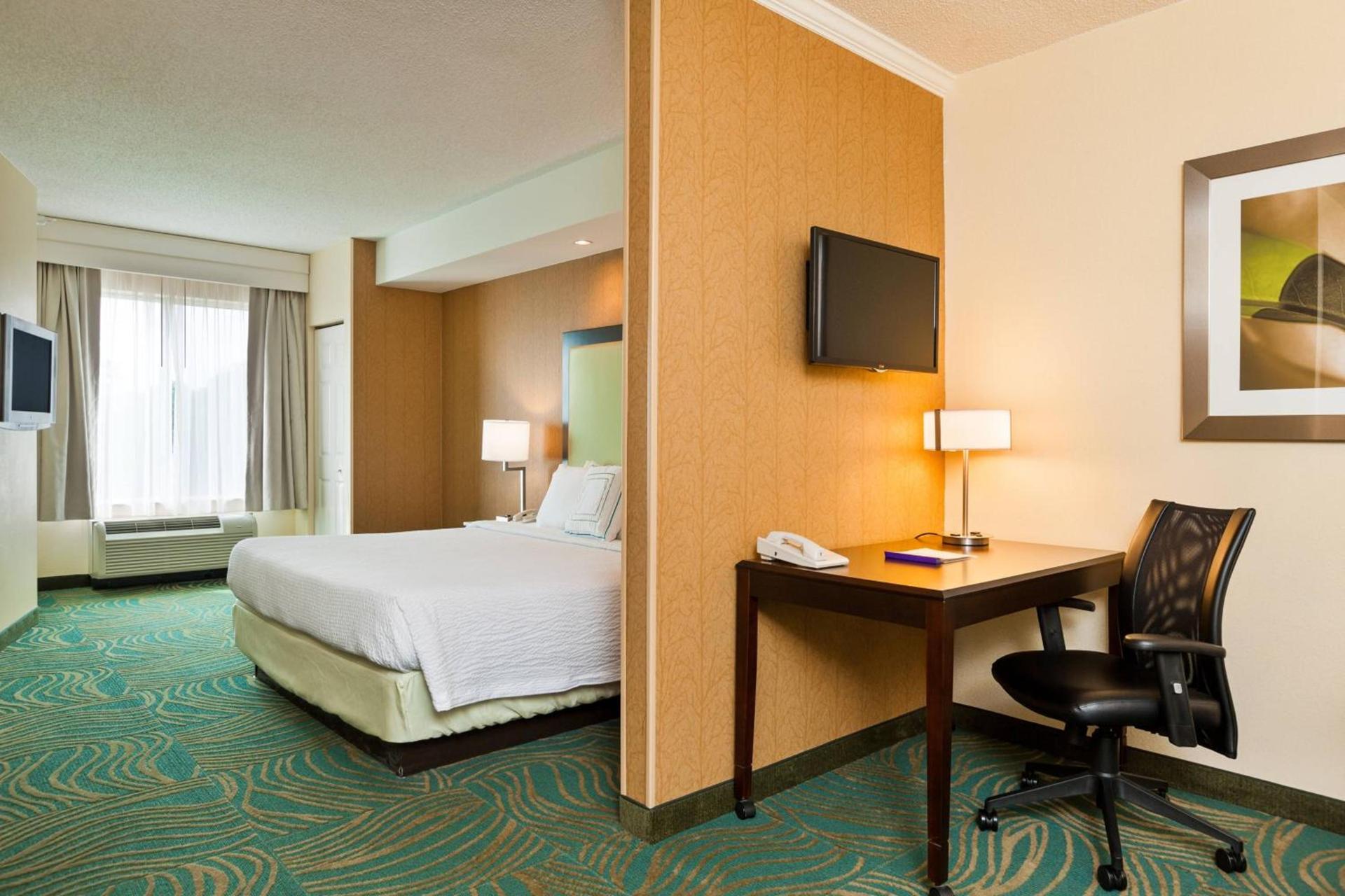 SpringHill Suites Charlotte Lake Norman/Mooresville photo 4