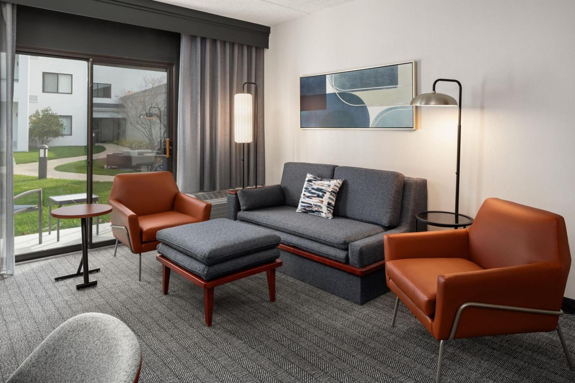 Courtyard by Marriott Chicago Waukegan / Gurnee photo 20