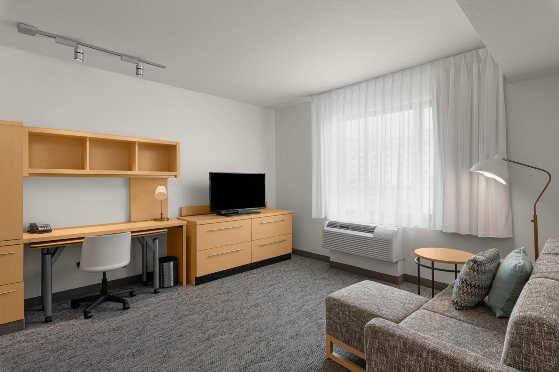 TownPlaces Suite Denver Airport at Gateway Park photo 8