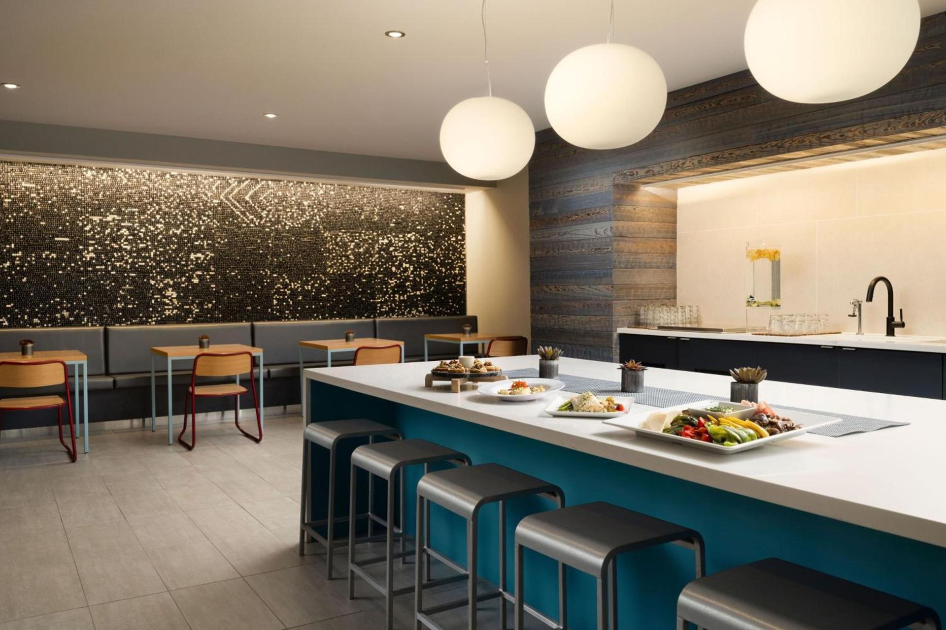 Aloft by Marriott Seattle Redmond photo 43