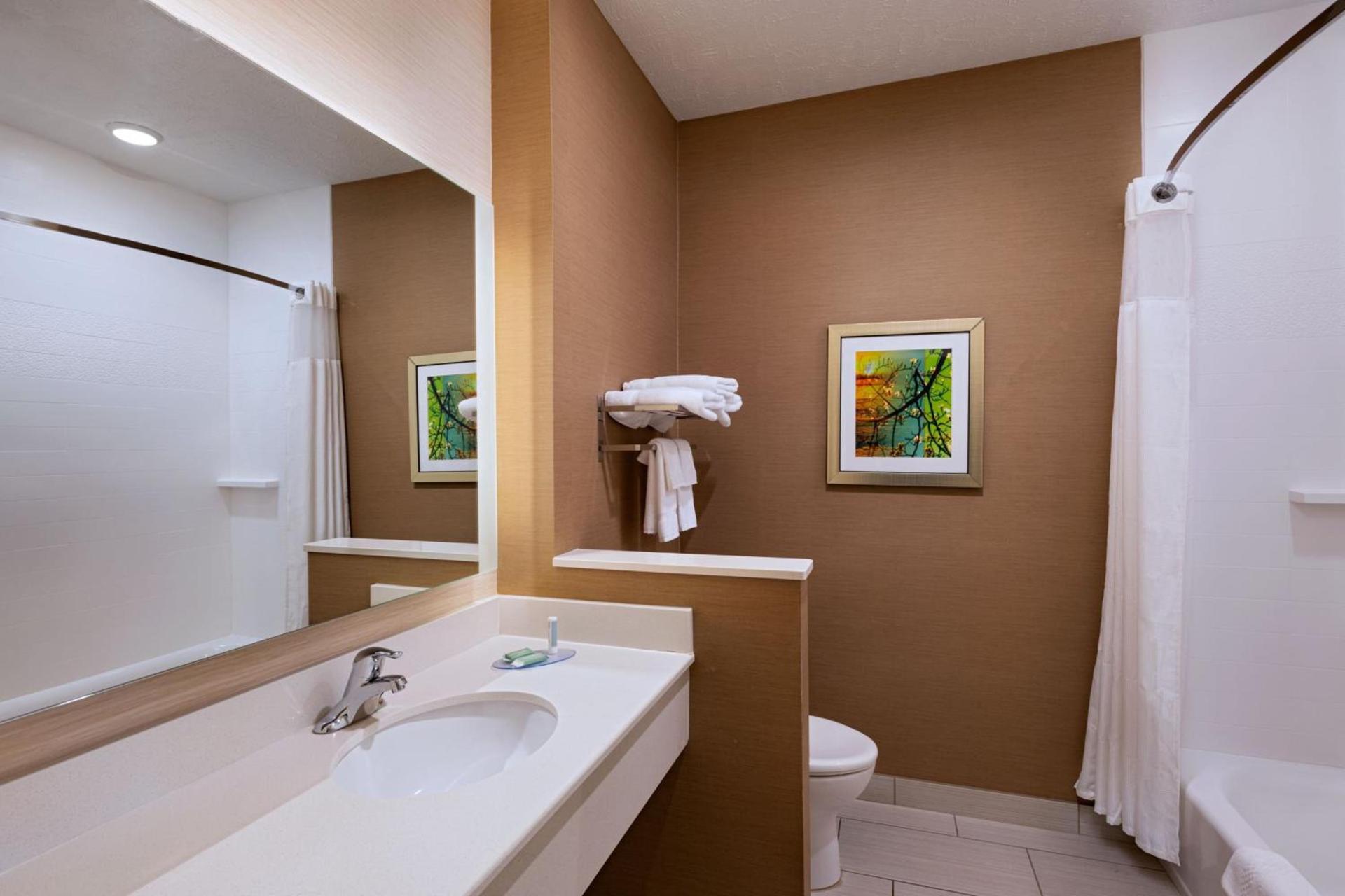 Fairfield Inn & Suites by Marriott Lincoln Airport photo 14