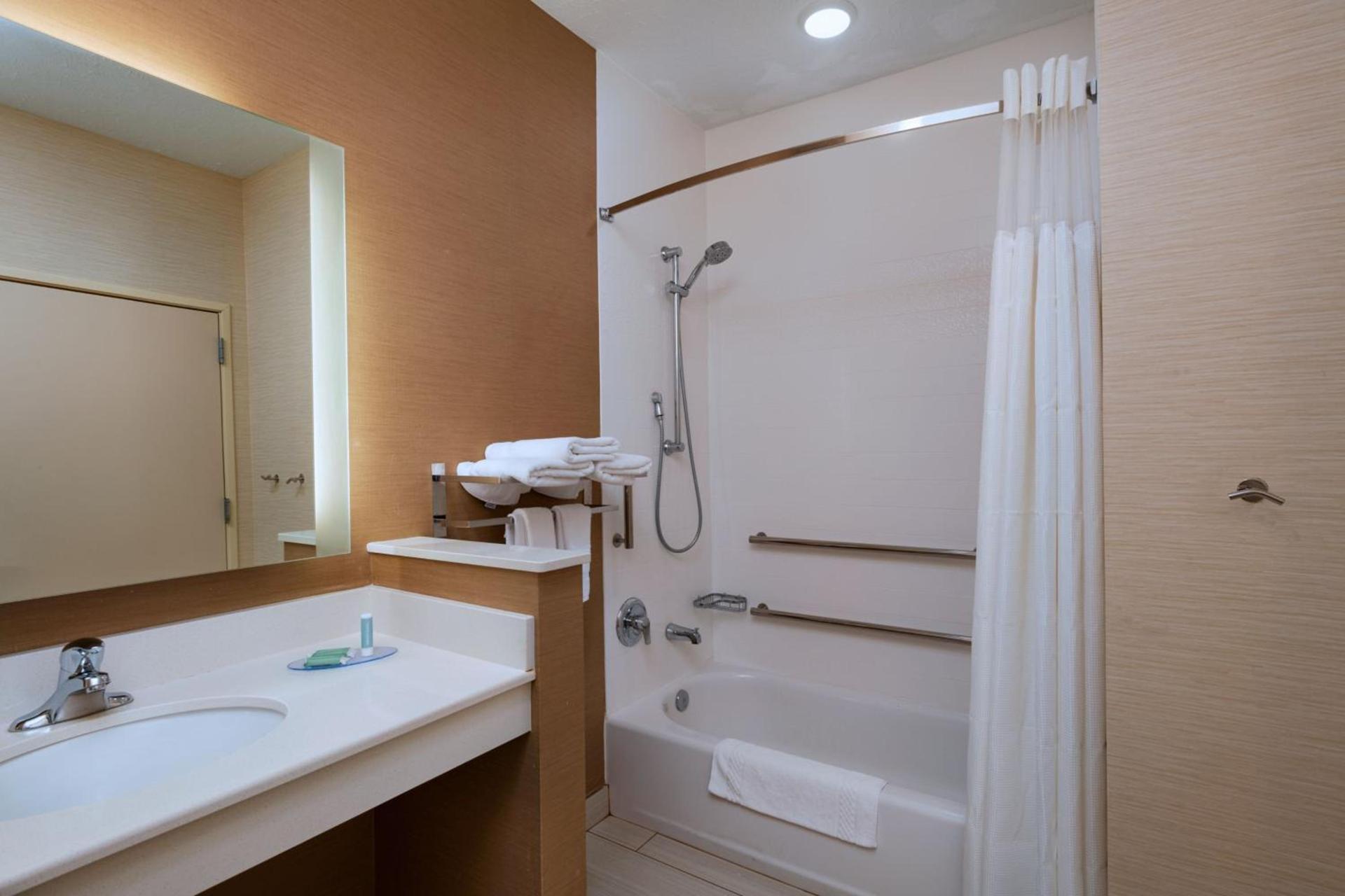 Fairfield Inn & Suites by Marriott Lincoln Airport photo 15
