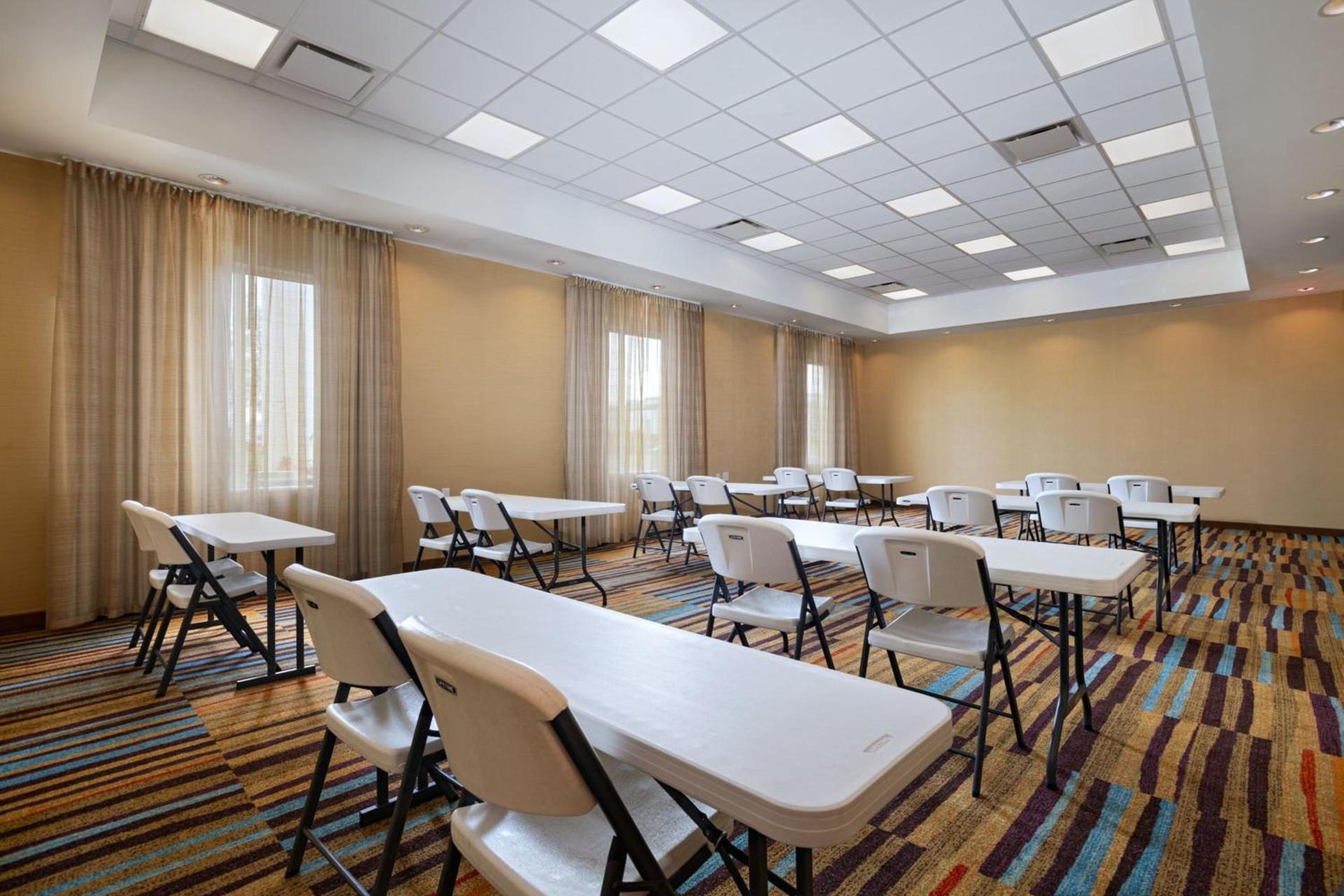 Fairfield Inn & Suites by Marriott Lincoln Airport photo 24