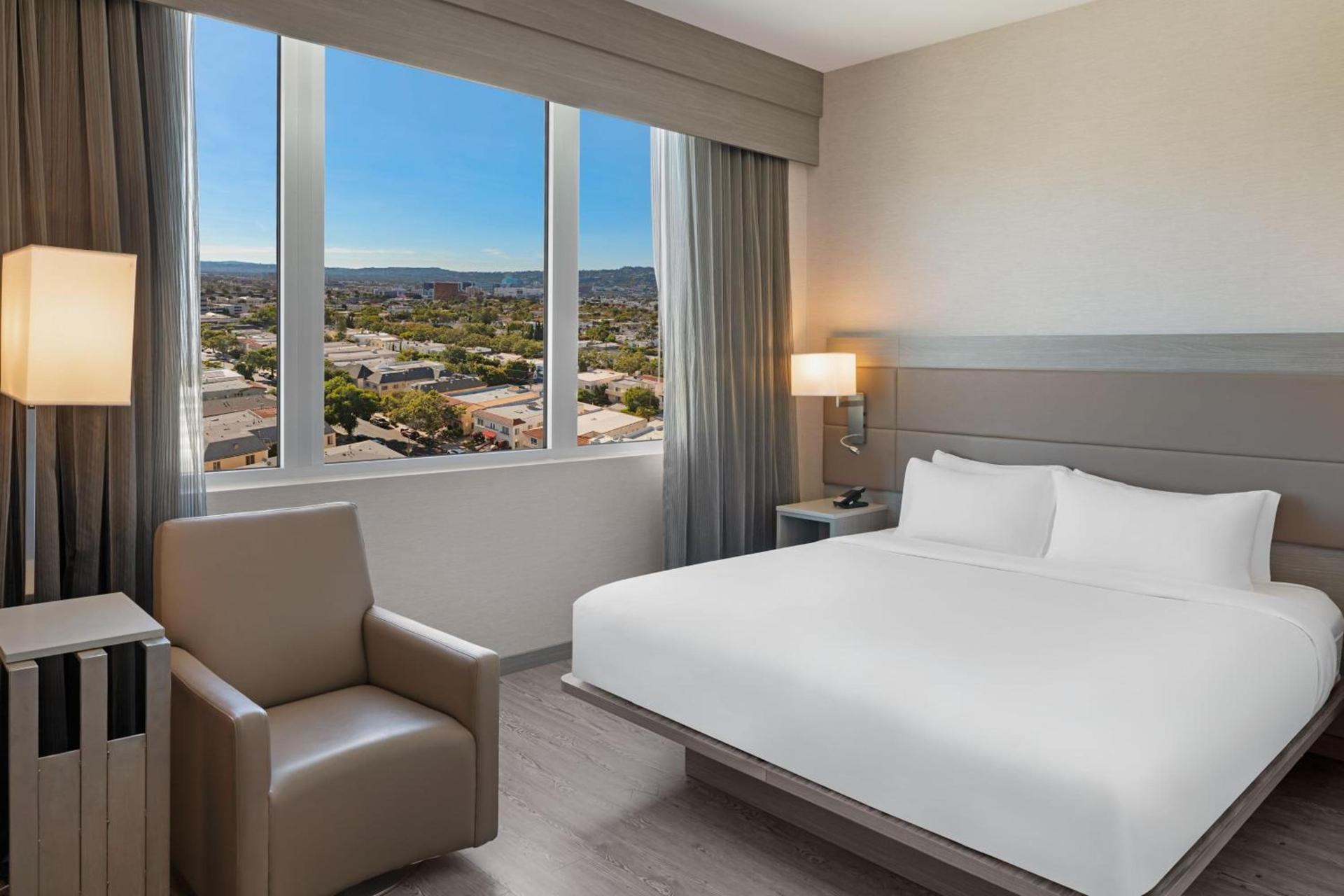 AC Hotel by Marriott Beverly Hills photo 6