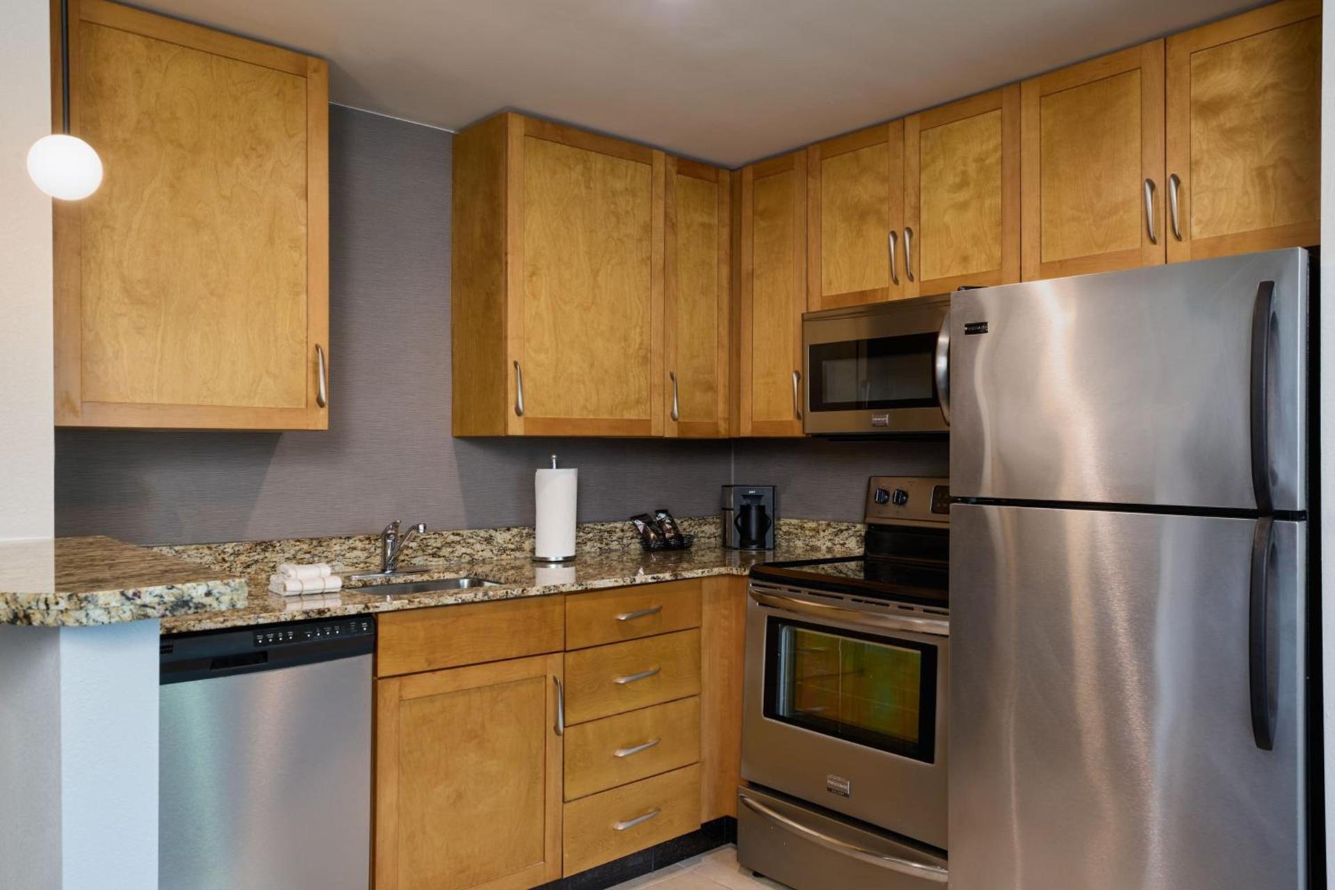Residence Inn Arlington Capital View photo 7