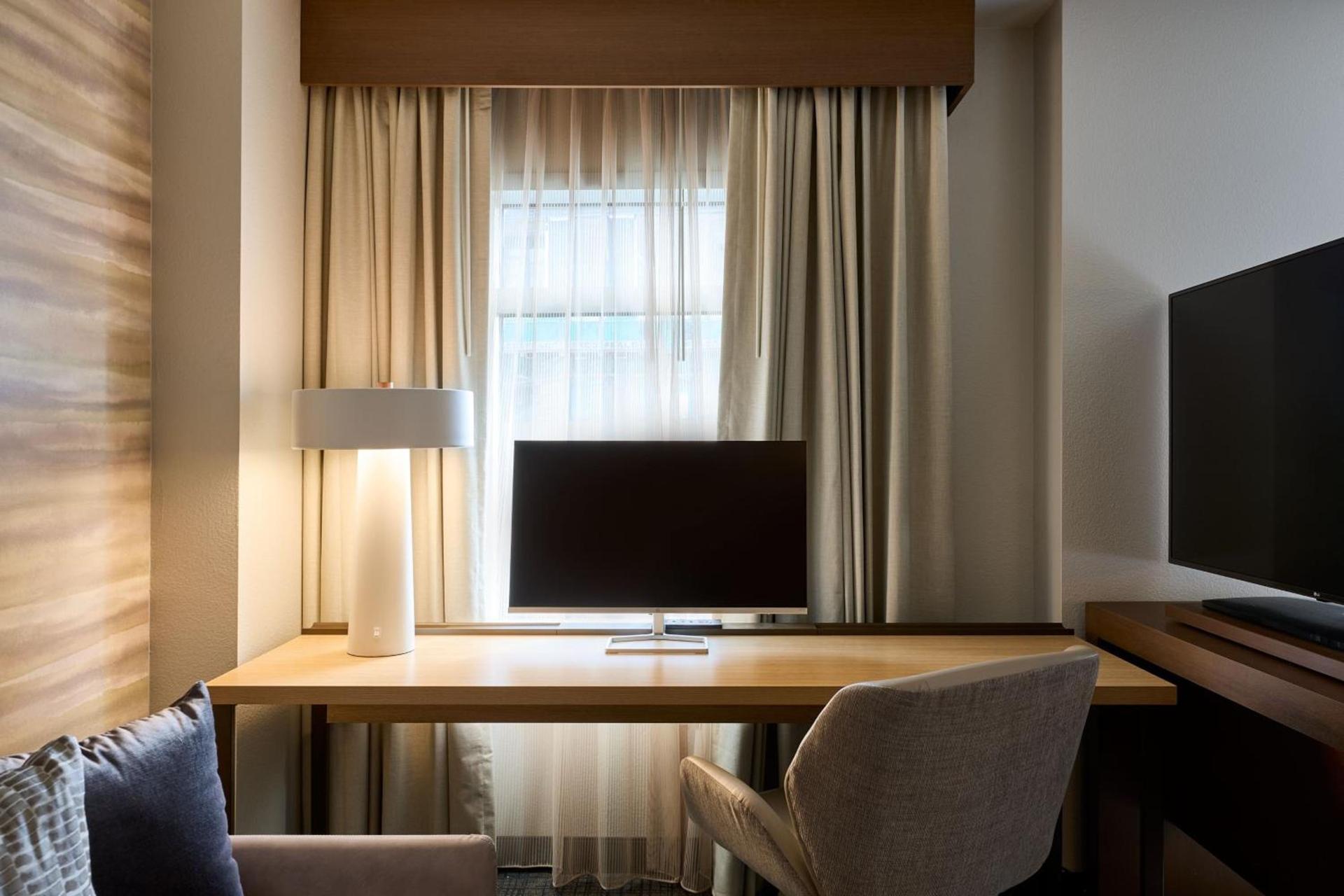 Residence Inn Arlington Capital View photo 8