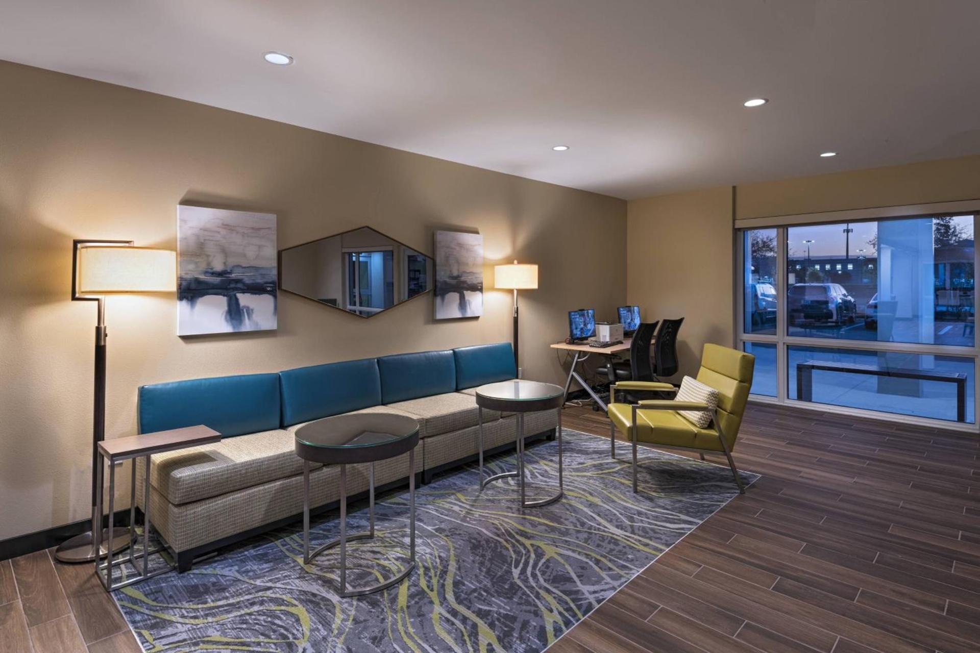TownePlace Suites by Marriott Naples photo 7